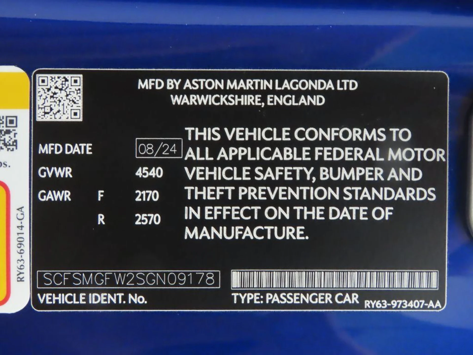 mph031_3077979649_used_2025_aston_martin_vantage_coupe_8119_22982466_32_1024_74e1222784