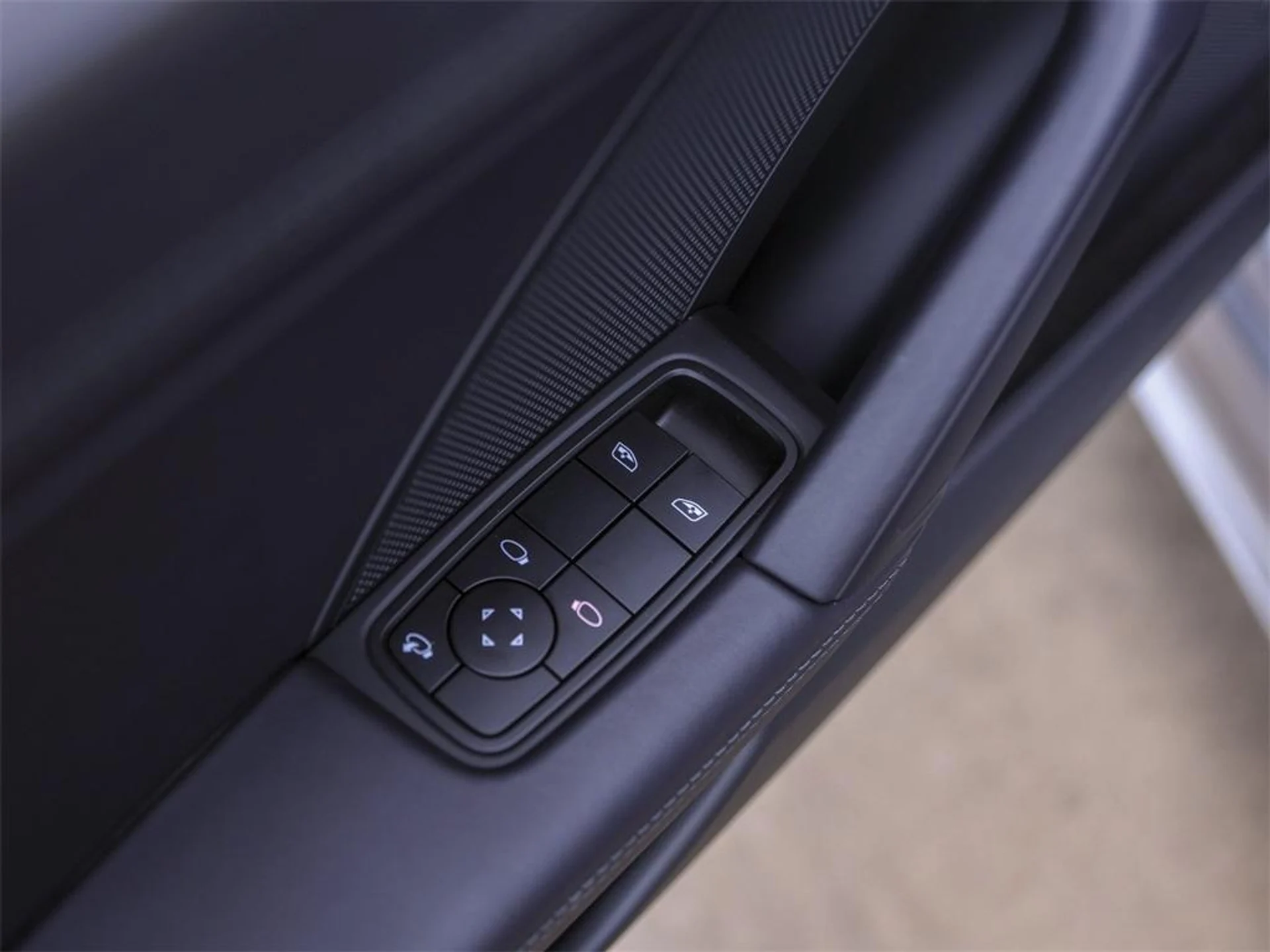 mph031_3089049415_l_y_Eh5j_X_7d_JGV_Jp_Ksf_KQ_6_H_Ku_Y_327bb72b1b