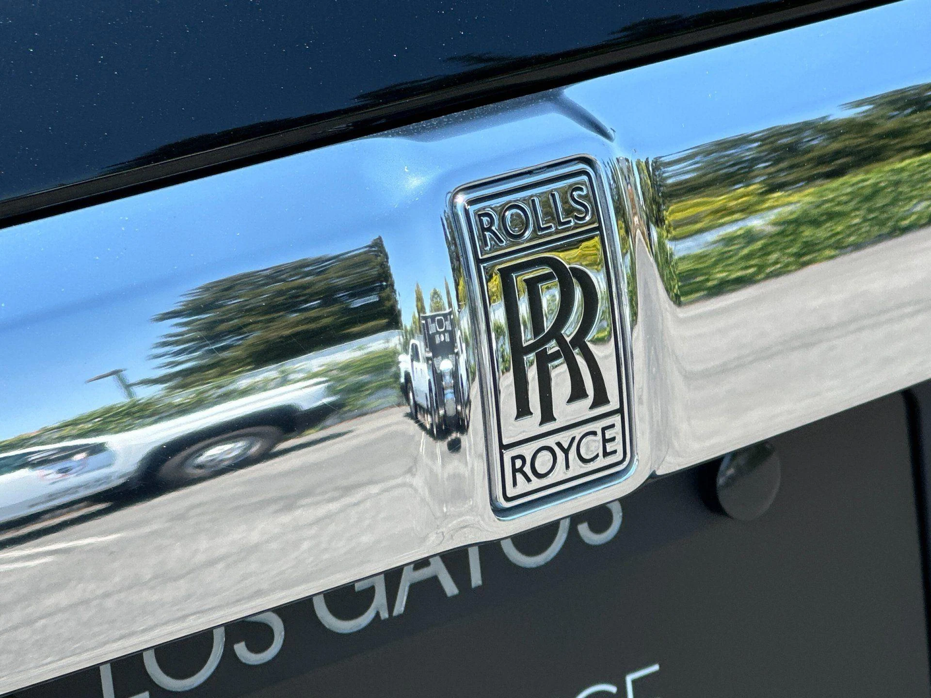 mph031_3089409120_Used_2019_Rolls_Royce_Dawn_1781948331_151dab6b9a