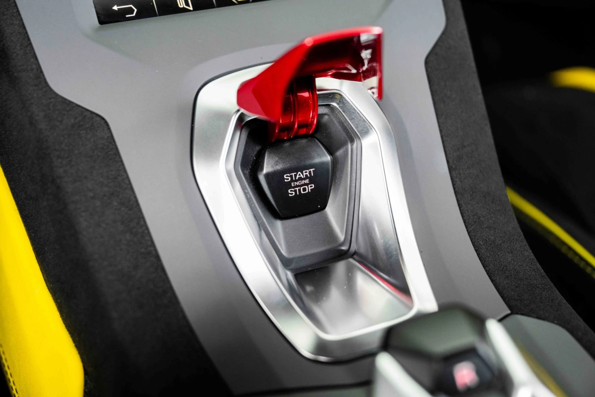 mph031_3091408436_Used_2022_Lamborghini_Huracan_STO_Coupe_1765561049_c80e08bfc3