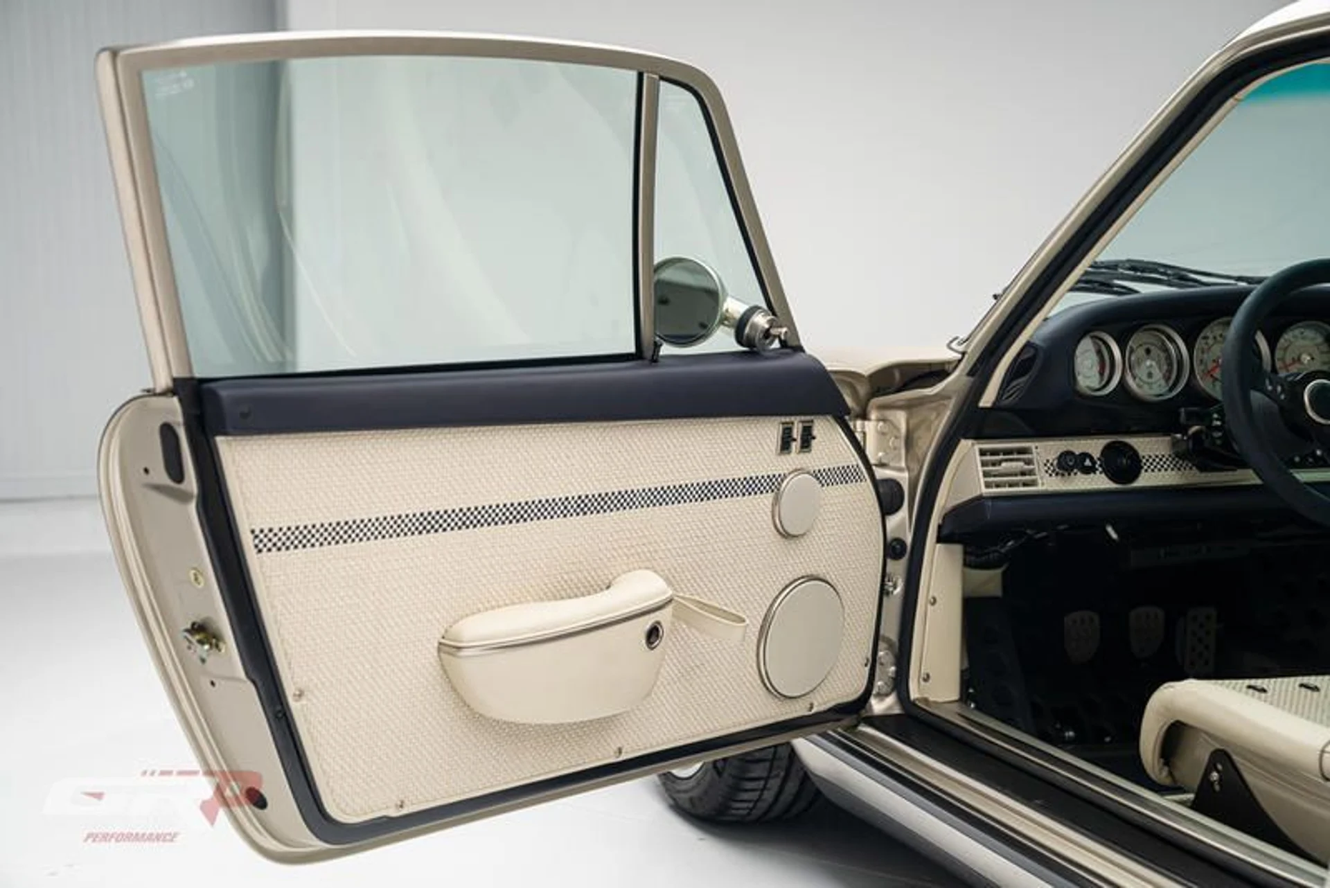 mph031_3097963017_AF_3_BAF_8_E_F67_E_40_A7_8629_0_C7_D507_F9_BAA_5392e978b9