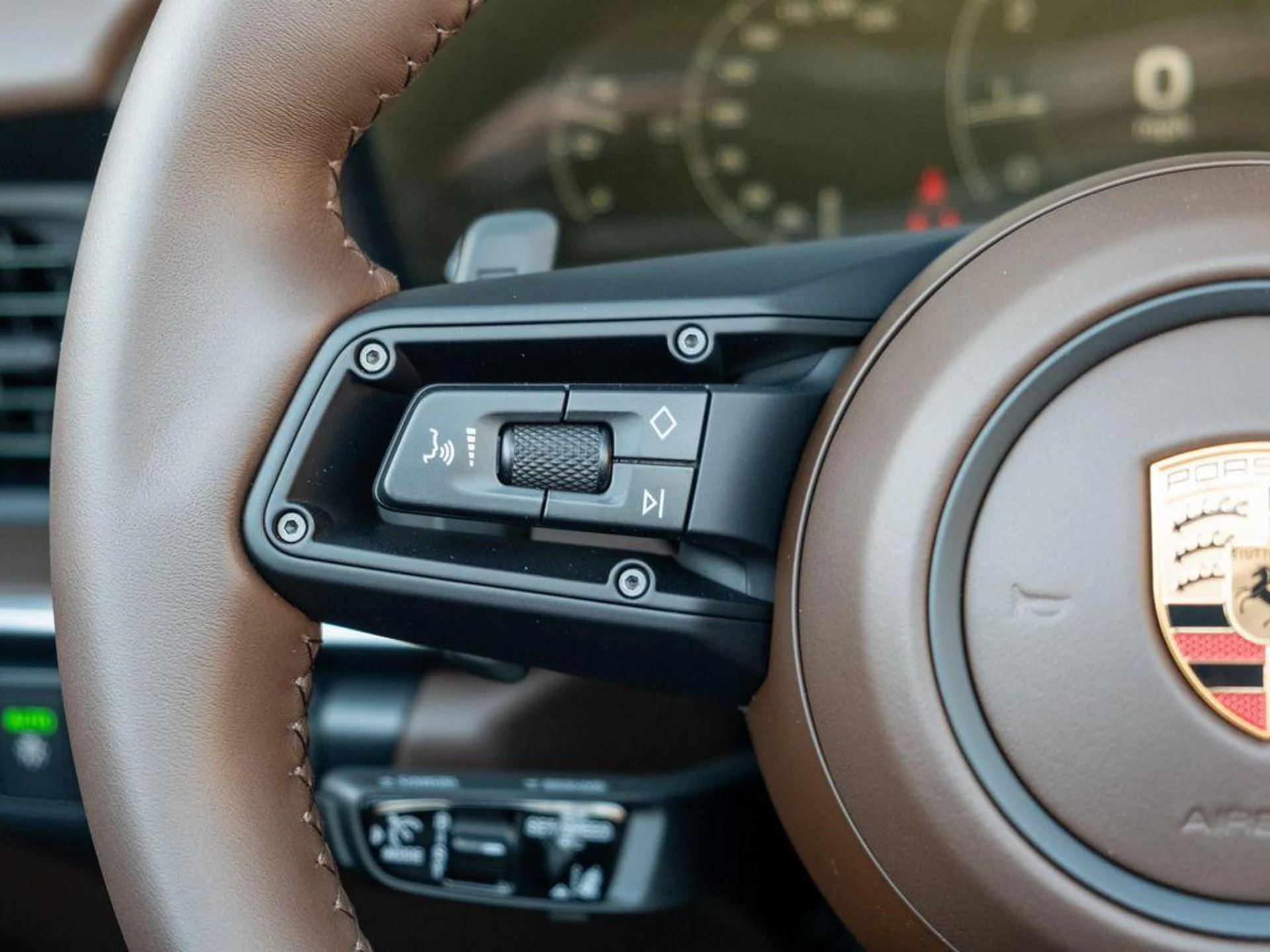 mph031_3099120177_Gj4o0gieon1l6b_Ay_Axsfdq_M_Cu4_I_51ff336410