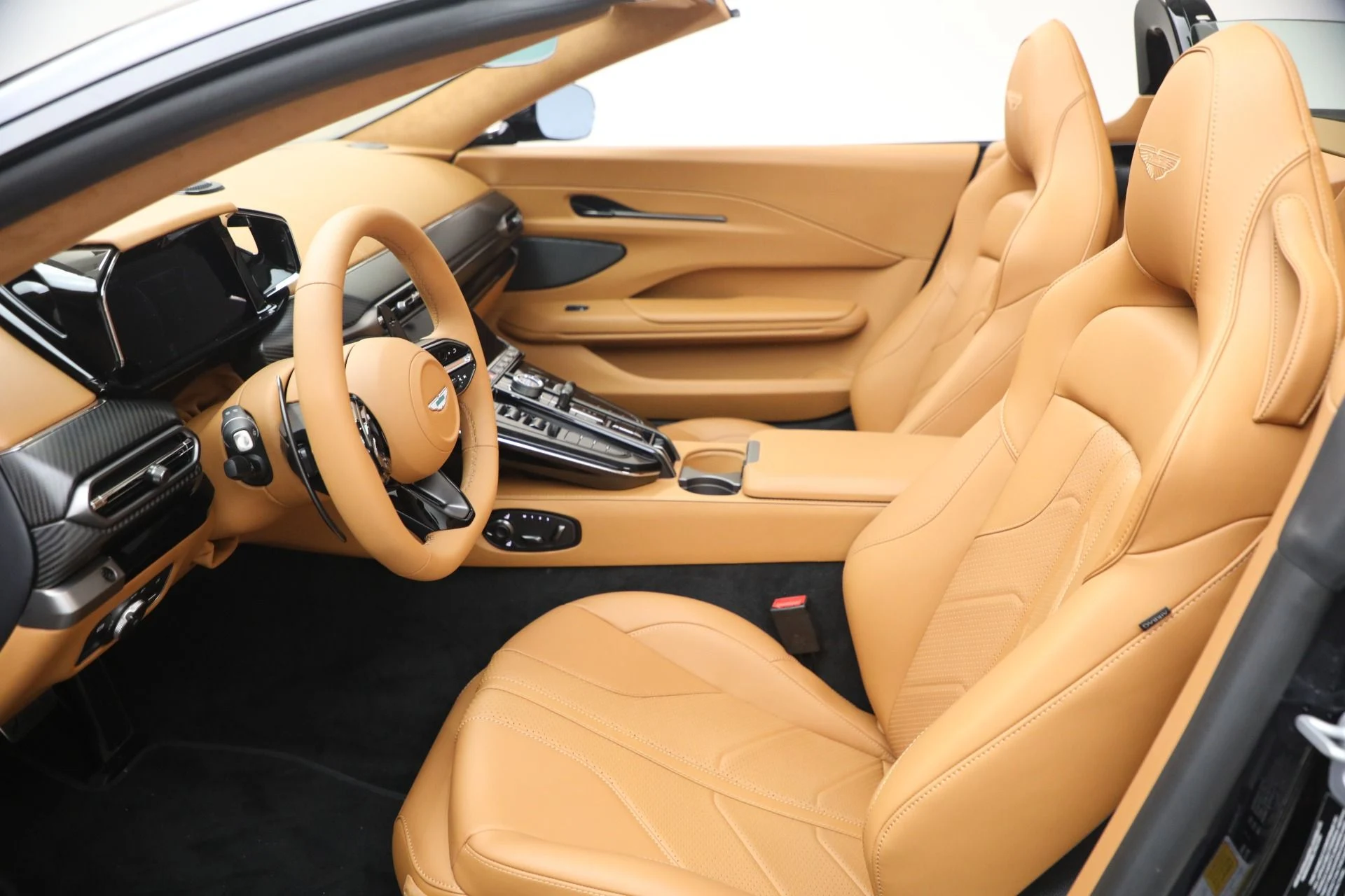 mph031_3102161086_New_2026_Aston_Martin_Vantage_Roadster_1767813695_8ef2821da3