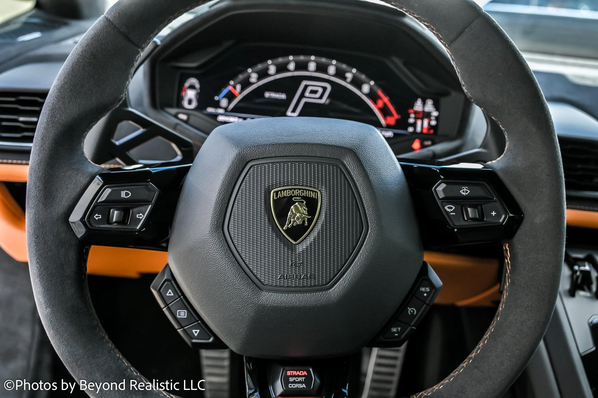 mph031_3108132798_Used_2024_Lamborghini_Huracan_Tecnica_1757145932_f8e67a43c5