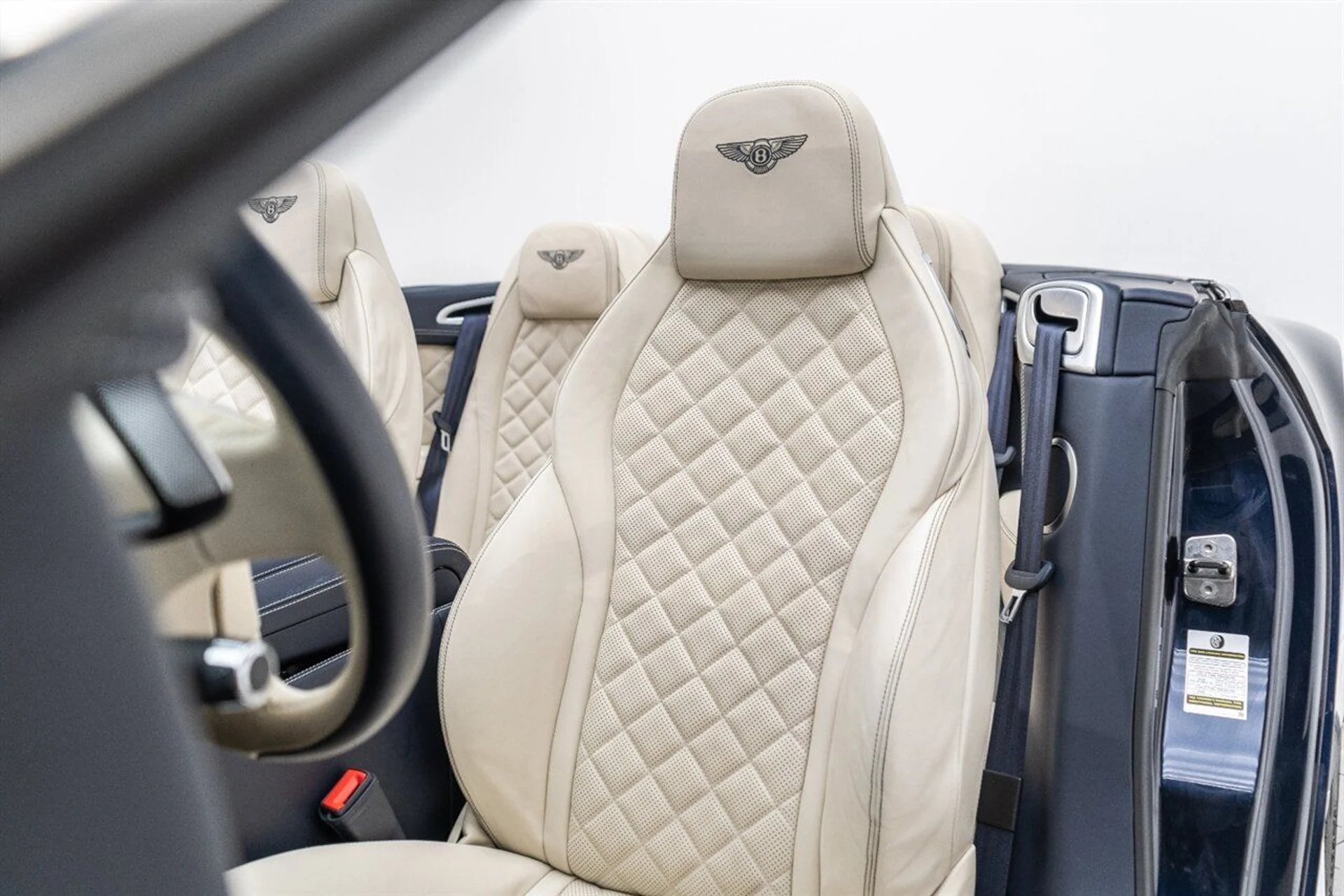 mph031_3109490838_45fdd2be2a_1280_e03d4e1227