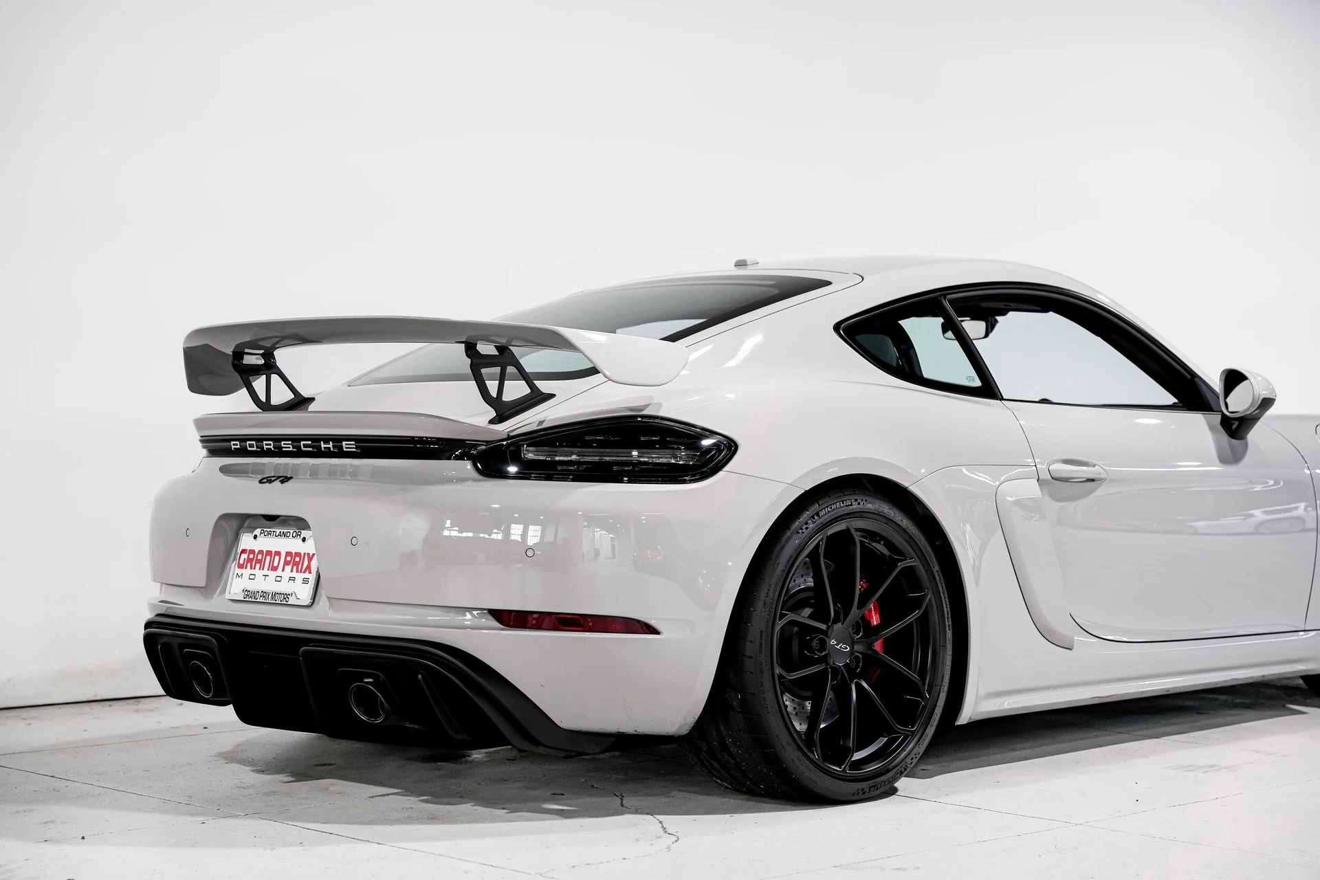 mph031_3115118343_ce495db8e31cfb2c46300c76da6a7702x_782ccc337e