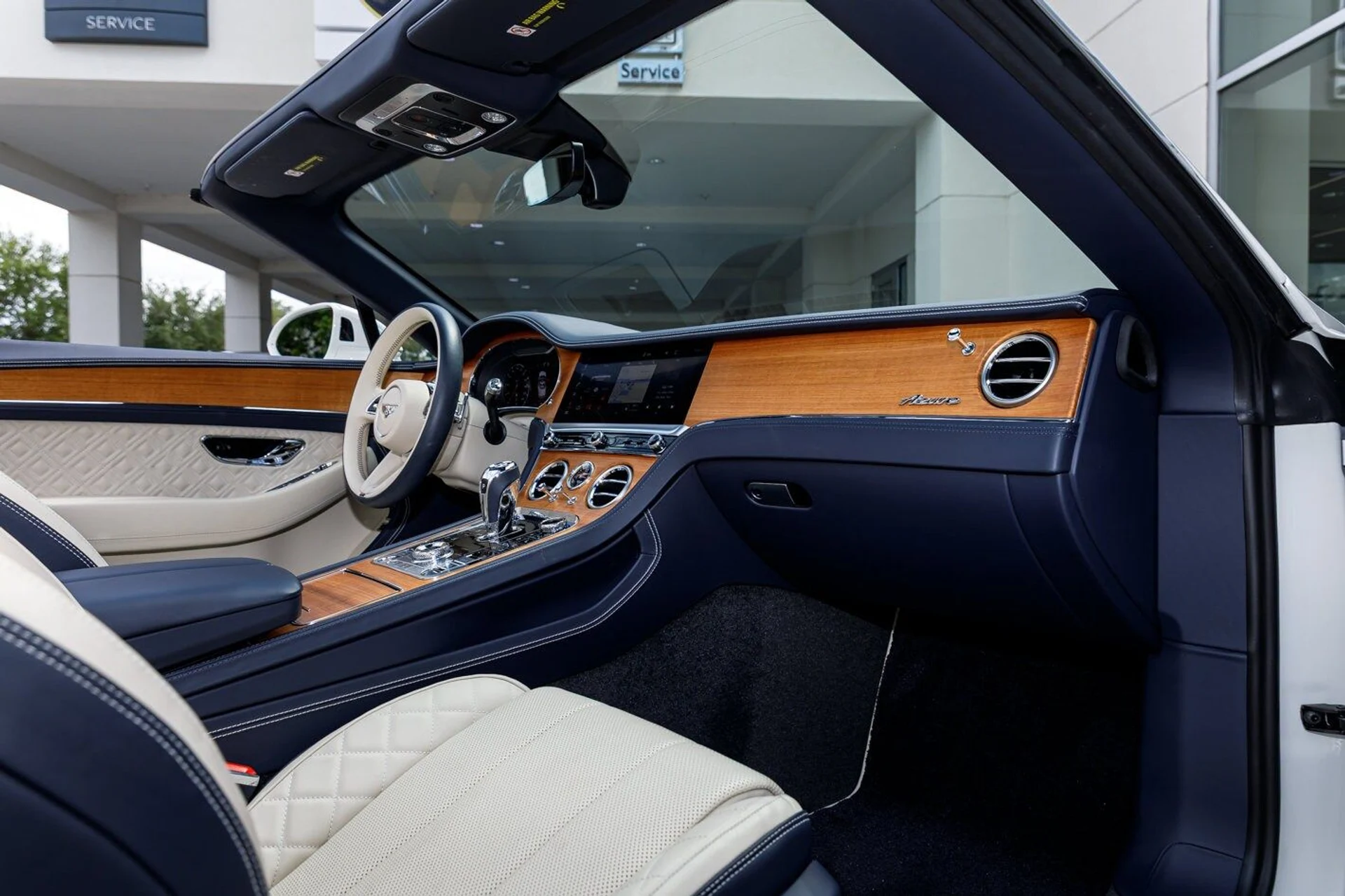 mph031_3118126480_a3319b9dcf11462aba7f0d127758b431x_4e672861d9