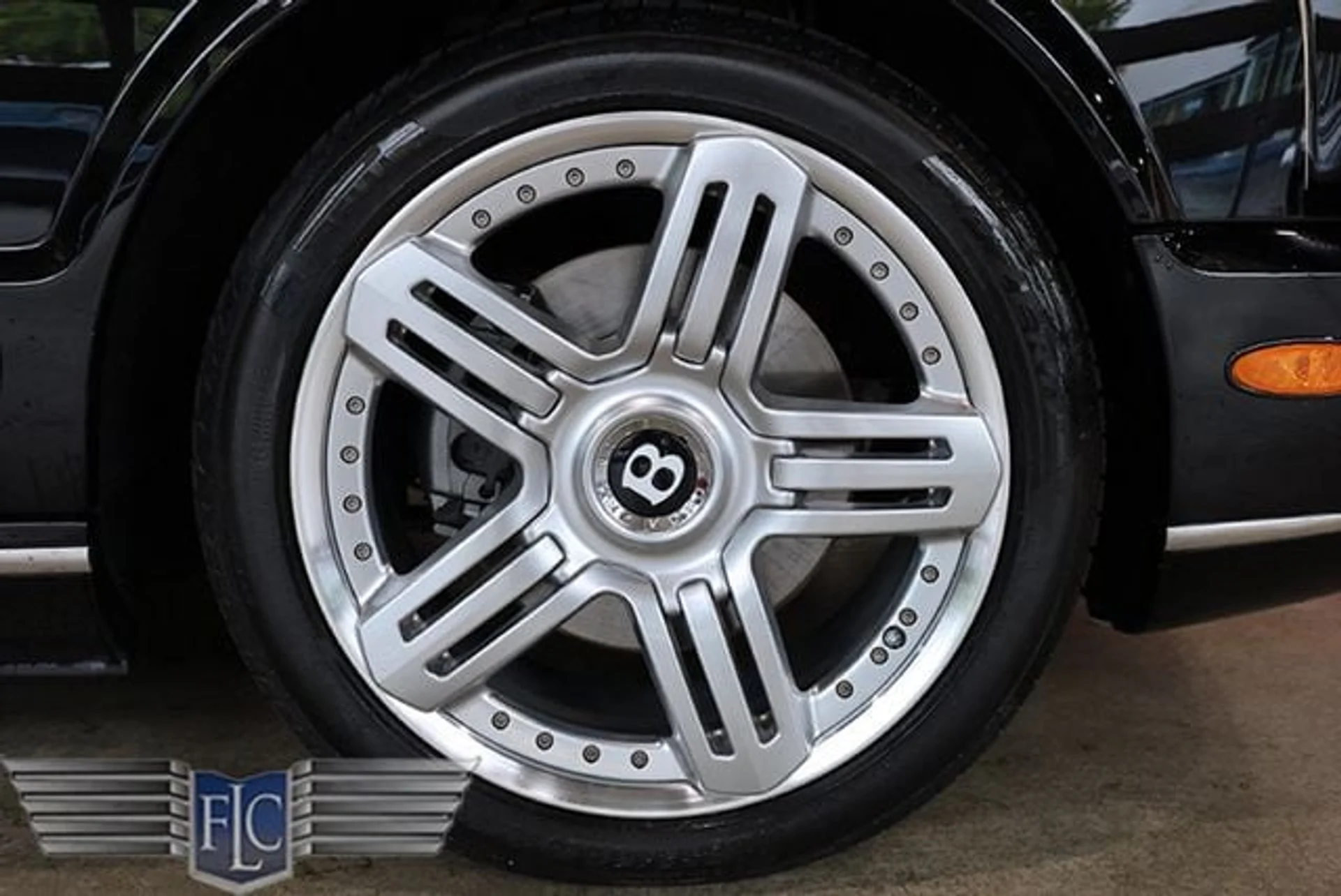 mph031_3118942033_used_2009_bentley_brooklands_2drcoupe_9689_23015098_36_640_dc25f239a8