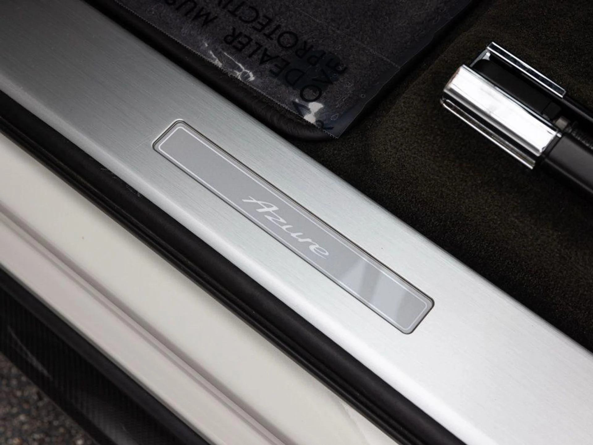 mph031_3119007179_492619448_69860437180868074e36c6a5_6e52519a75