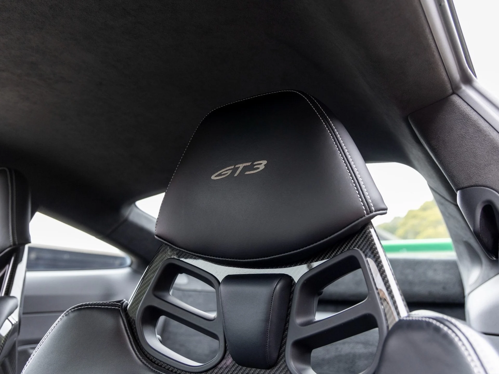 mph031_3121084712_32_9b4e9c0c1d