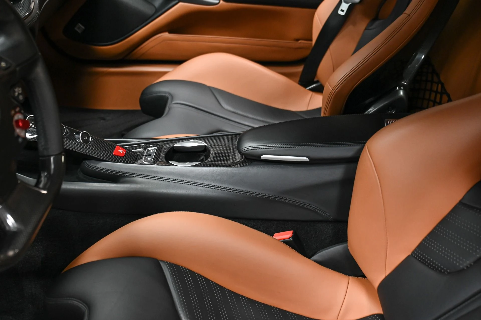 mph031_3123319654_Used_2015_Ferrari_F12_Berlinetta_1770858306_eff3ef218e