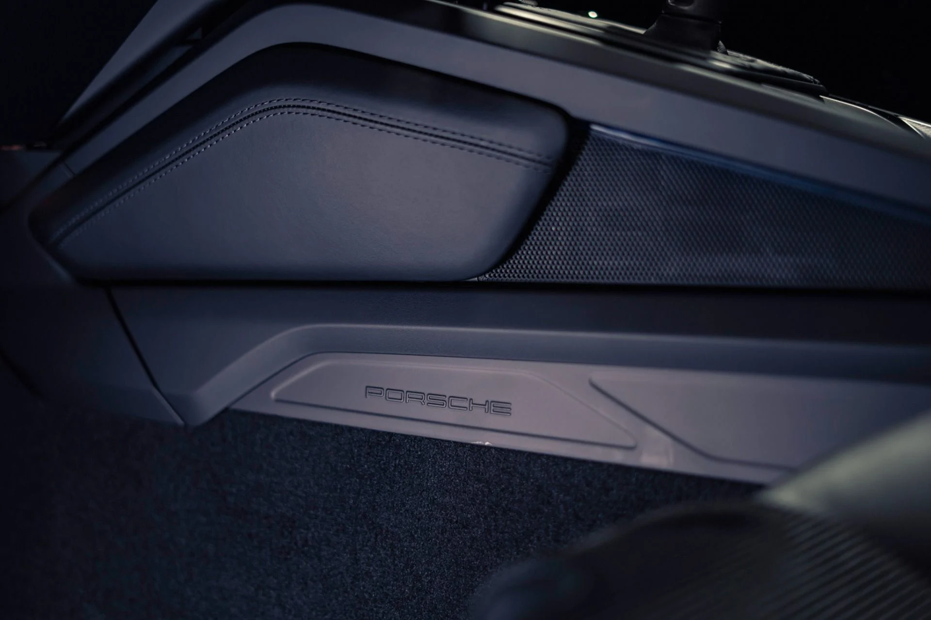 mph031_3126566581_Used_2026_Porsche_911_GT_3_Touring_Lightweight_Package_1776110091_91d5a24973