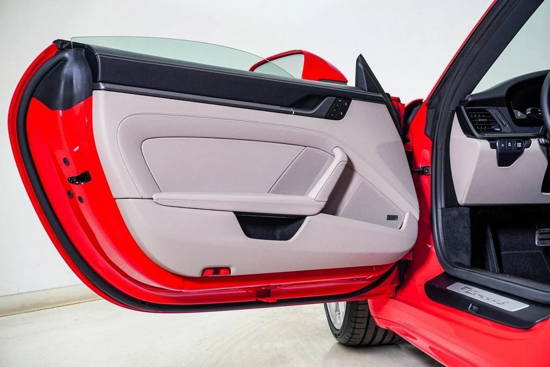 mph031_3131035884_Hu_IE_Iem_AN_Aw_NL_Tsr_O_Fv9_O_Ios_o_10fb28714f