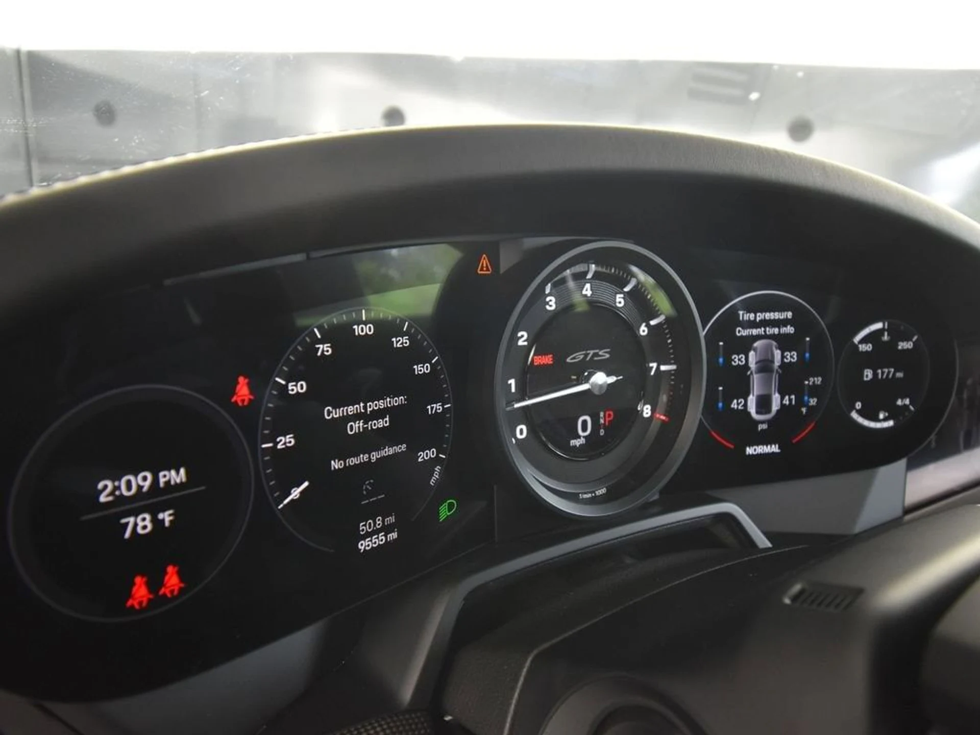 mph031_3135785855_3d25bb7e7c5a033cede35e613a1f2107x_9c3fc4dfb5