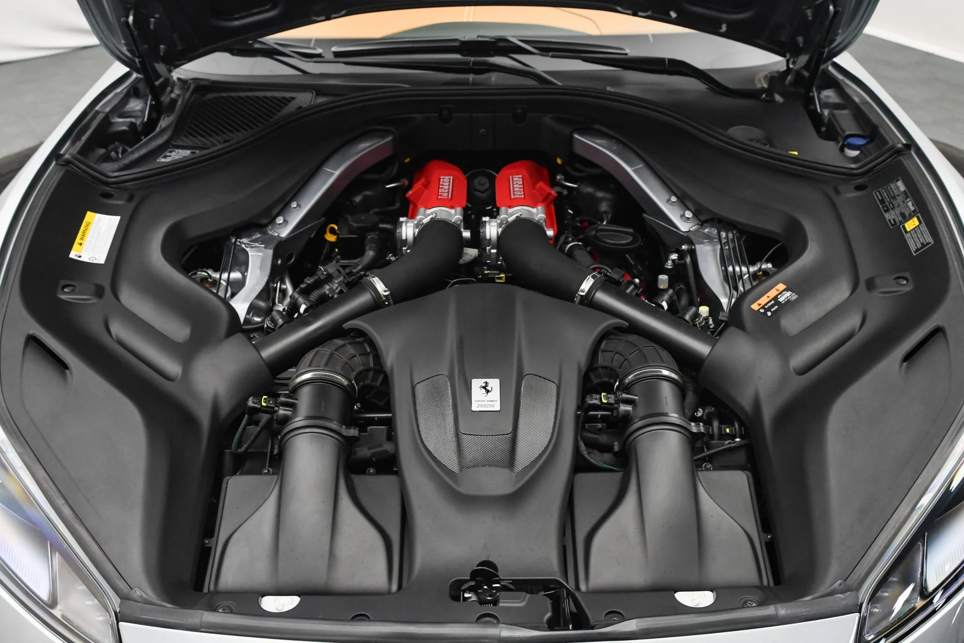 mph031_3144394213_Used_2021_Ferrari_Portofino_1754553895_23430d86c5