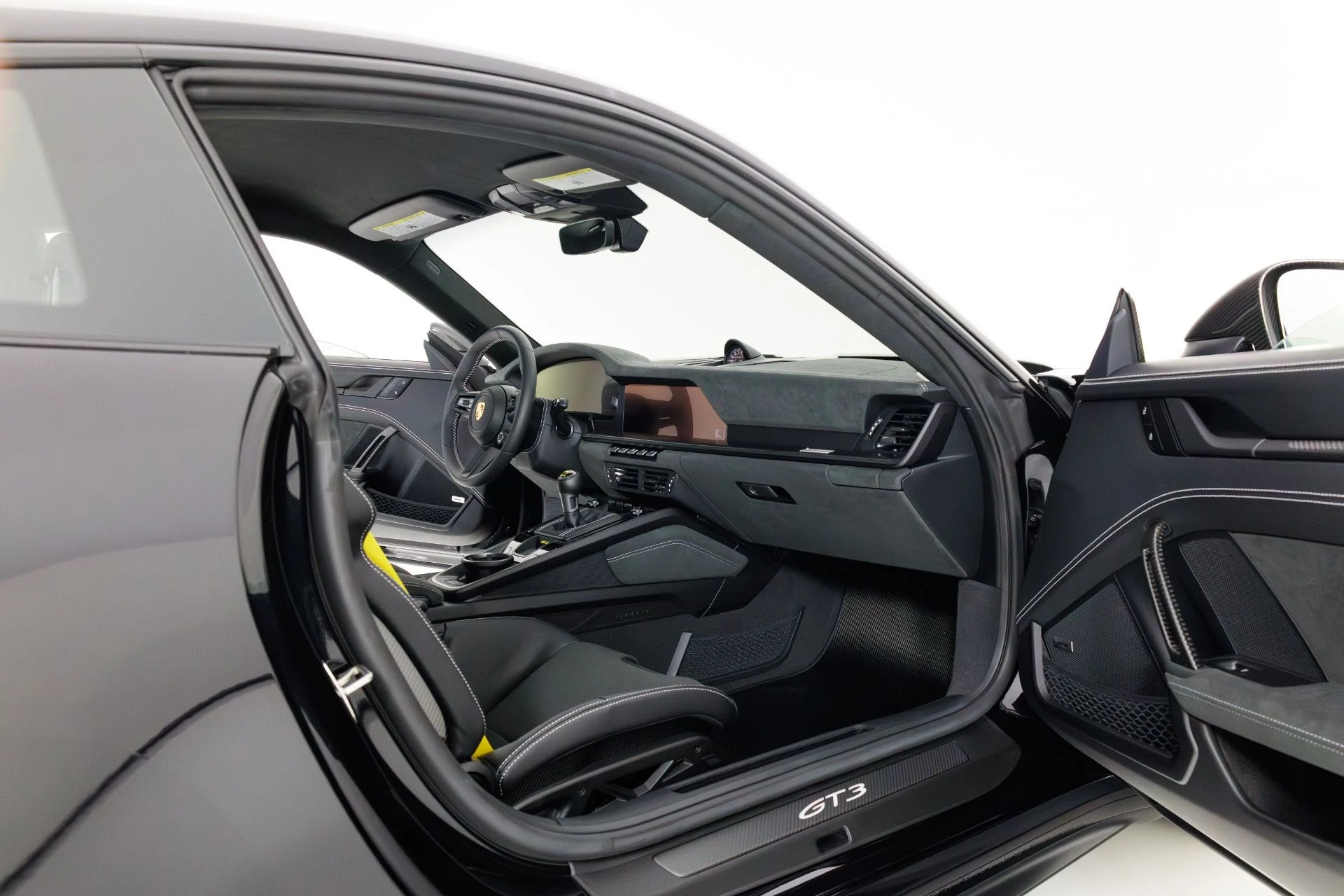 mph031_3145005444_Used_2026_Porsche_911_GT_3_1771608763_382b0d051e