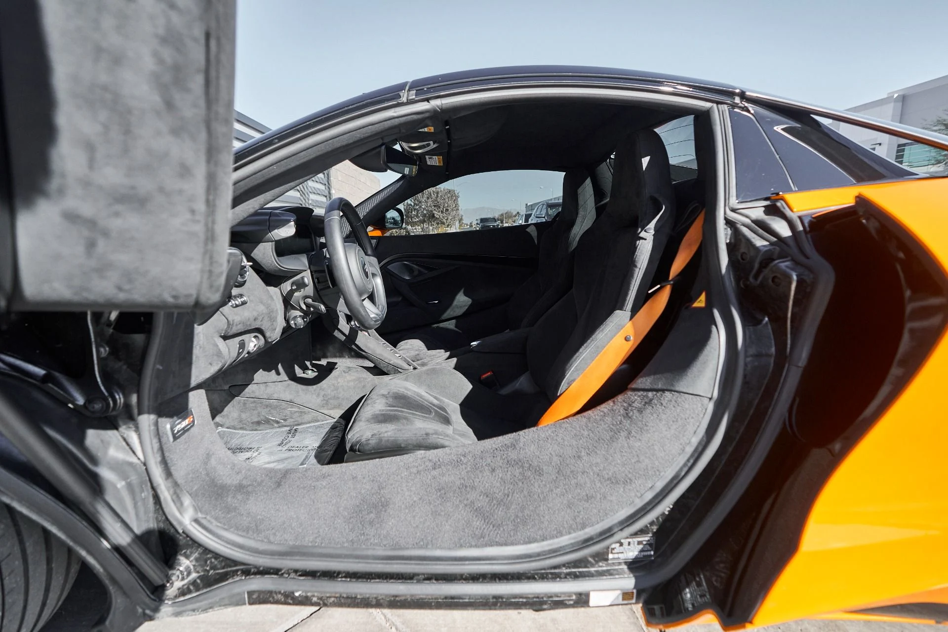 mph031_3150099703_Used_2024_Mc_Laren_750_S_Spider_1761608918_ede9b9f5ca