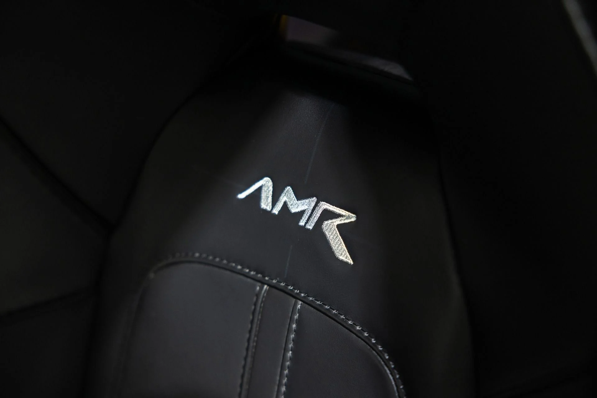 mph031_3152243238_Used_2019_Aston_Martin_Rapide_AMR_257000_MSRP_1764127123_9edf410cb1