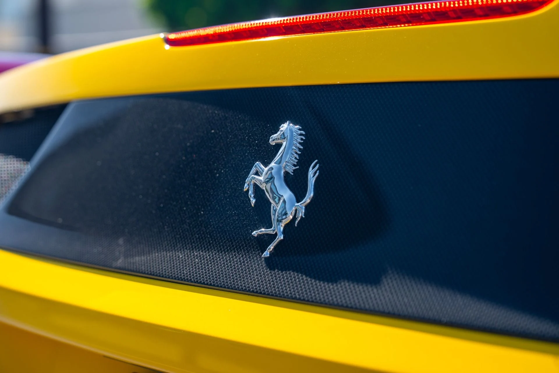 mph031_3153747627_Used_2012_Ferrari_458_Spider_1762304624_073440bf44