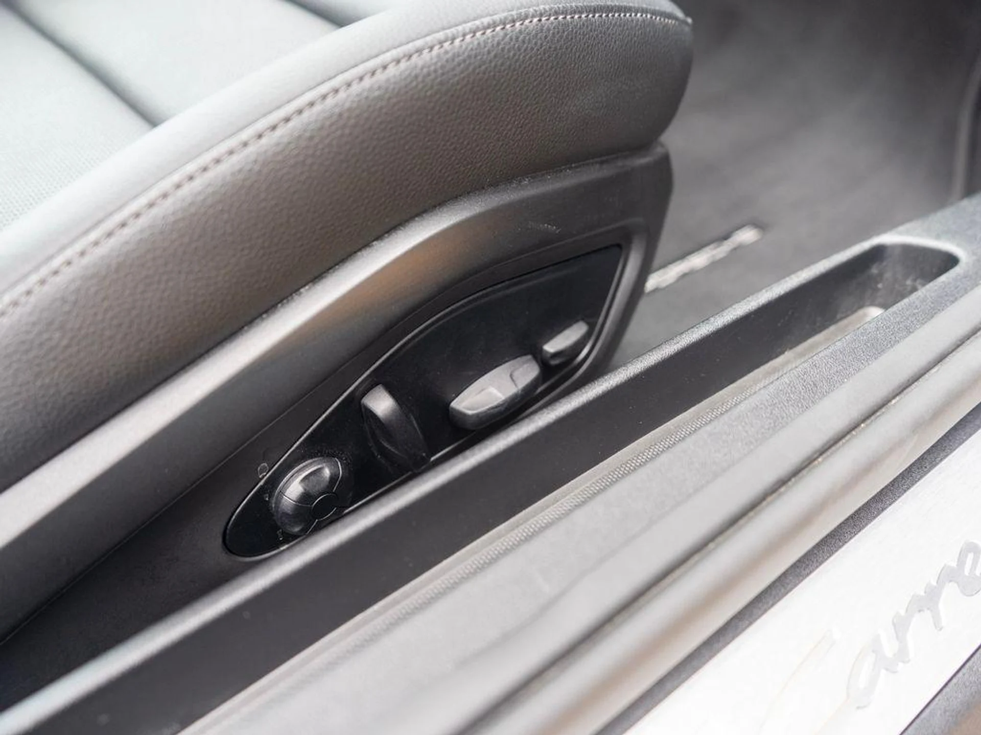 mph031_3158311273_Y0v_K5_3p_So7s_G34_YF_9lc9g_Uh6z_A_a53d460732