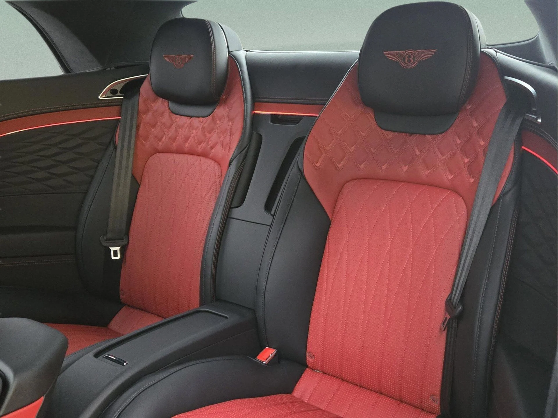 mph031_3160966201_e60c2d37dea28accb95c201a0710329ax_a9f9b13f9e