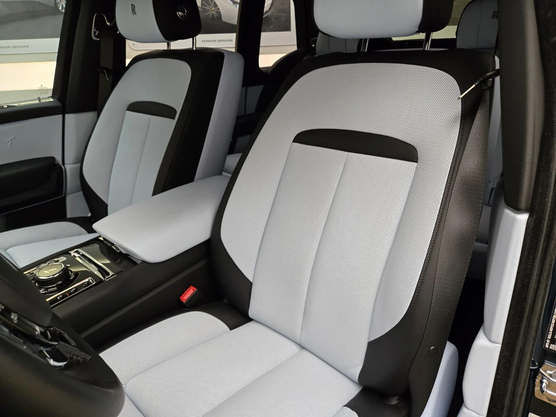 mph031_3182938921_Used_2025_Rolls_Royce_Cullinan_Black_Badge_1770446946_03b47bb52f