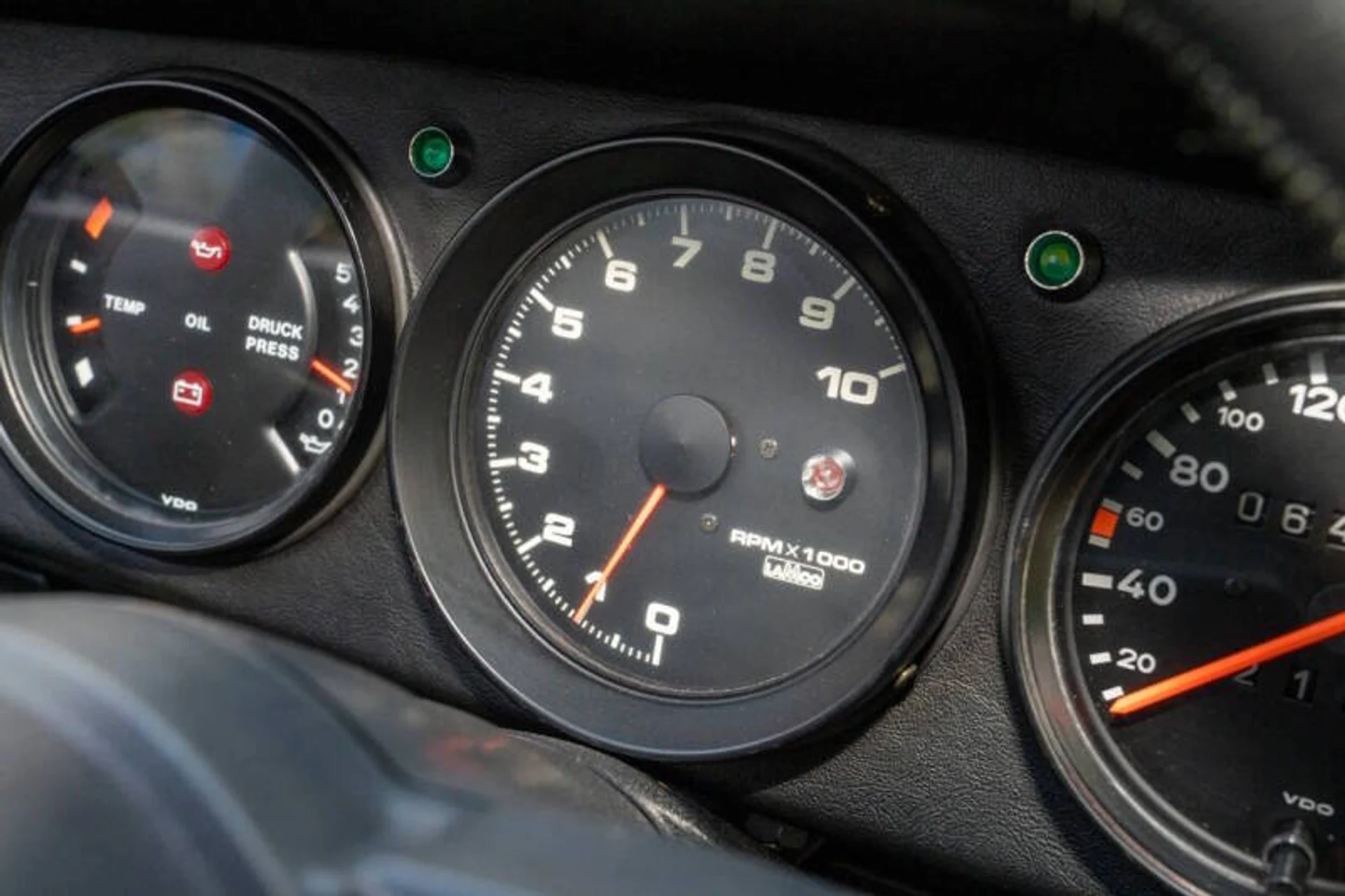 mph031_3187732825_1976_porsche_911_carrera_coupe_911_carrera_coupe_20a570d7be