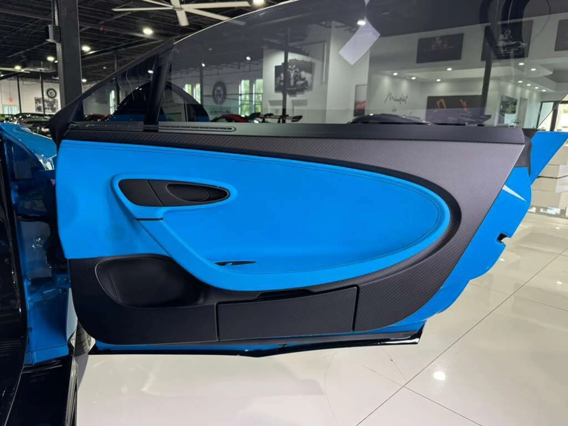 mph031_3188894300_06487ebc809017fe01df81dd386d1663_115db6ad1a