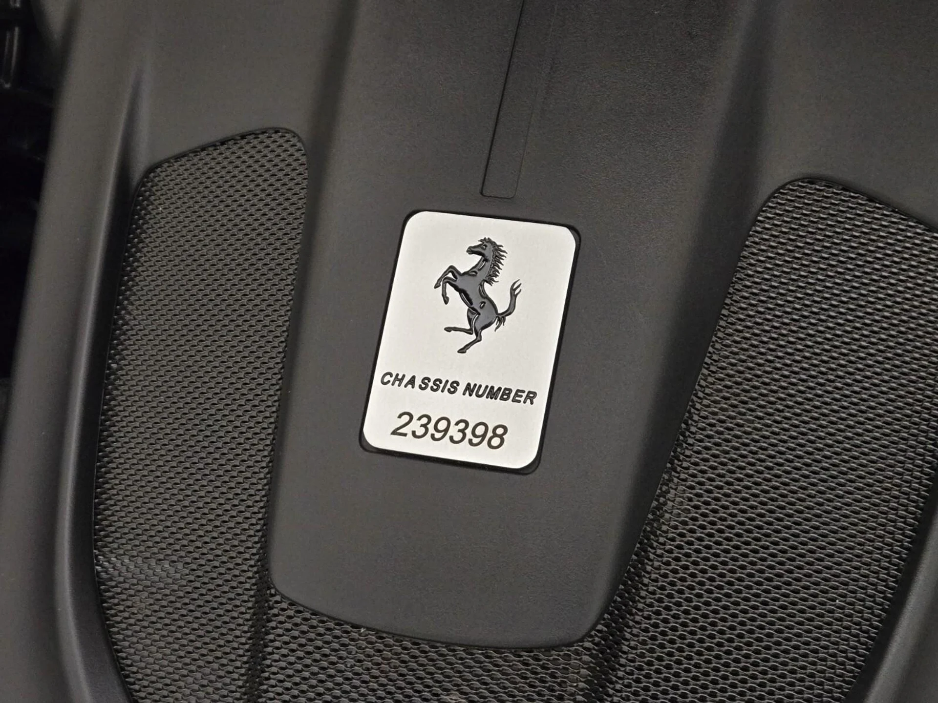 mph031_3195649436_Used_2019_Ferrari_Portofino_1753251682_a564e1b36e