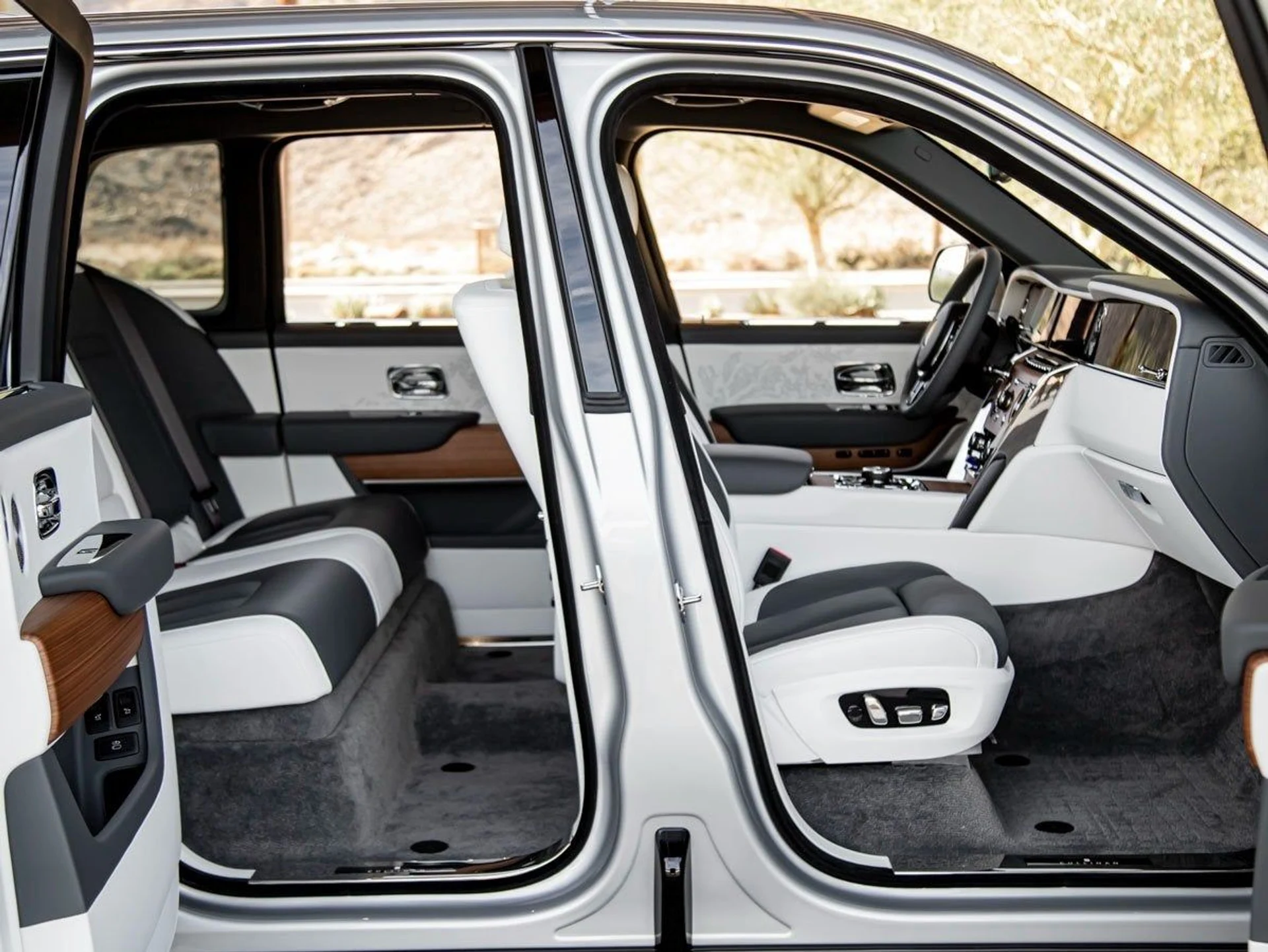 mph031_3215495309_32_974dc896b3