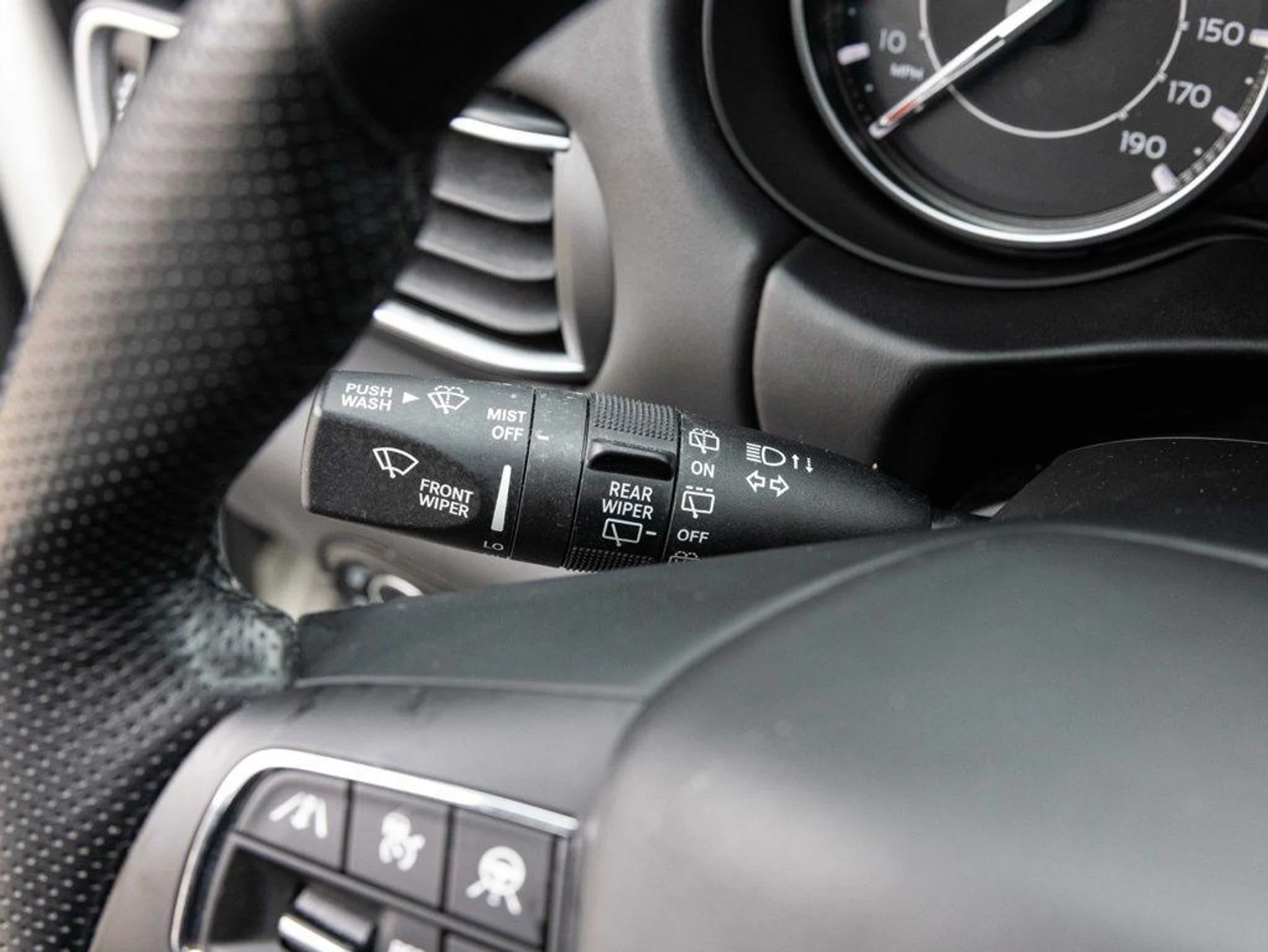 mph031_3216892020_490082366_697e1d89241a57c3178fffcb_02d8fbe320