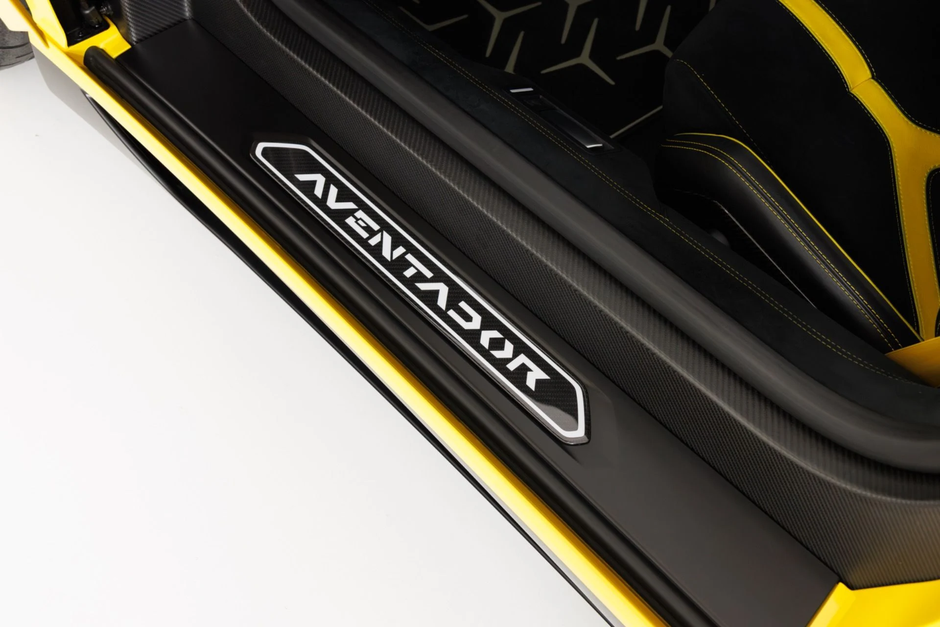 mph031_3221042998_Used_2016_Lamborghini_Aventador_LP_750_4_Superveloce_1785278593_c70e8c5a3c