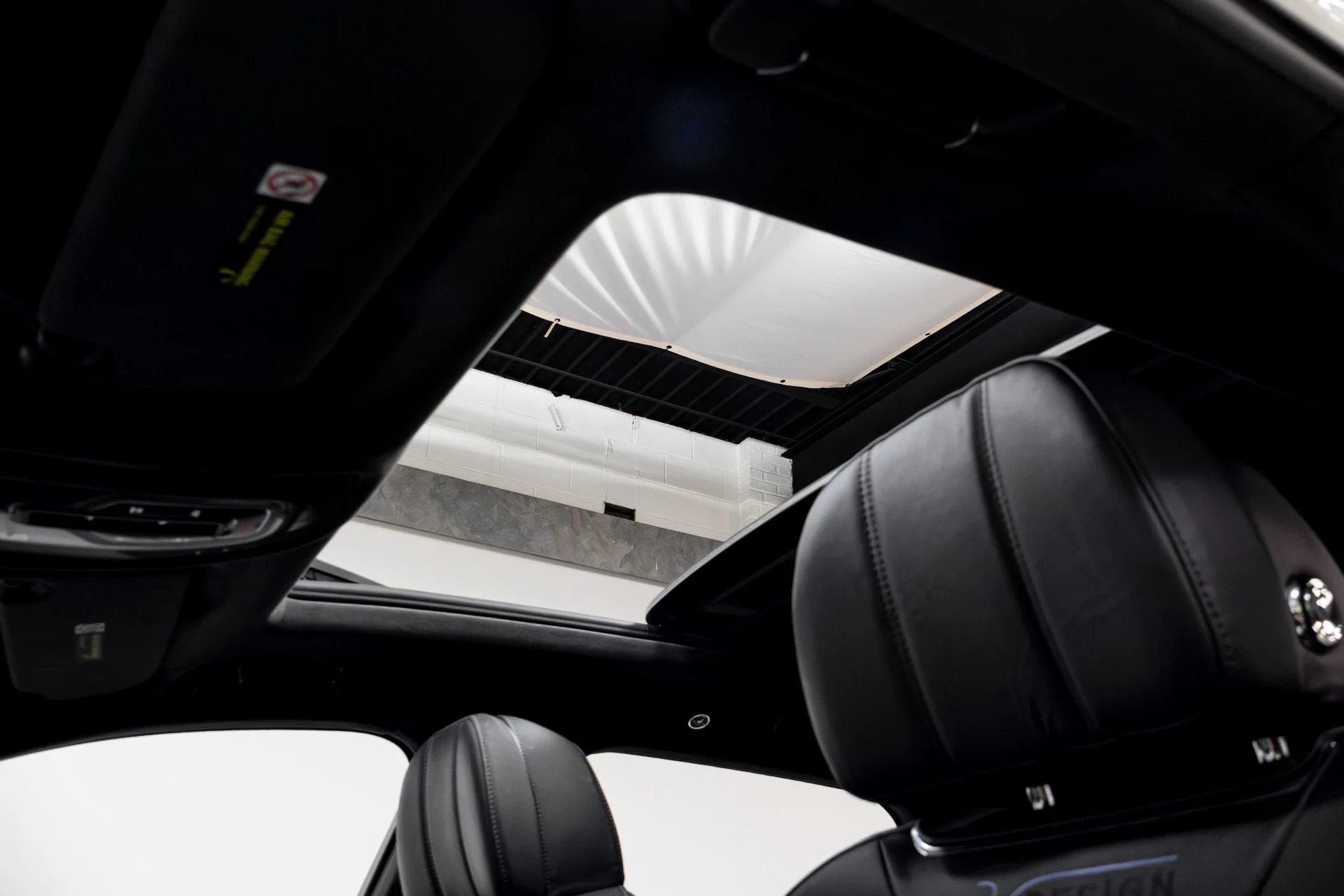 mph031_3221457403_Used_2020_Bentley_Bentayga_V8_1770245140_ccb8677295