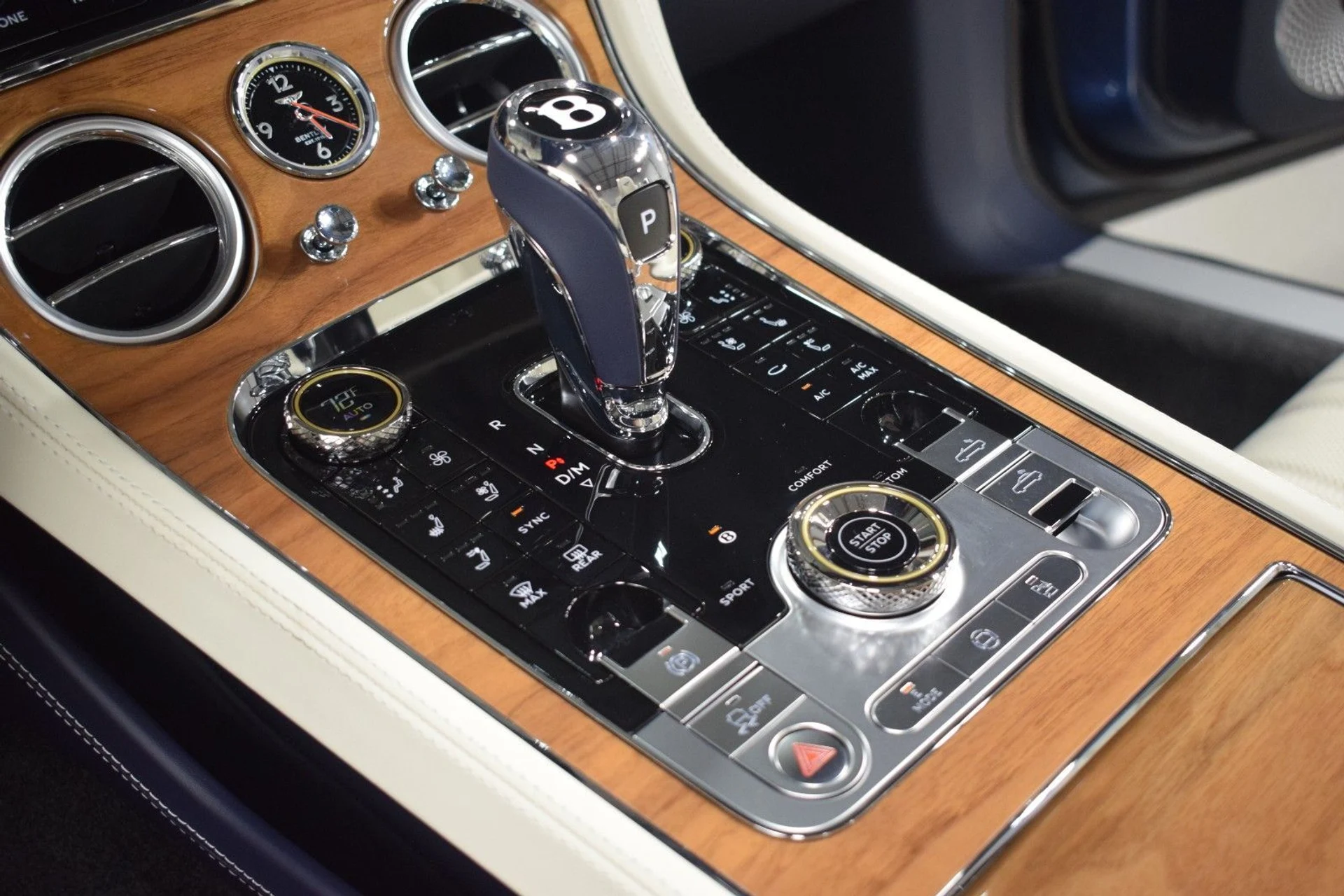 mph031_3226512244_f9d82199199c613870ca39ab4394d836x_fc44a22e58