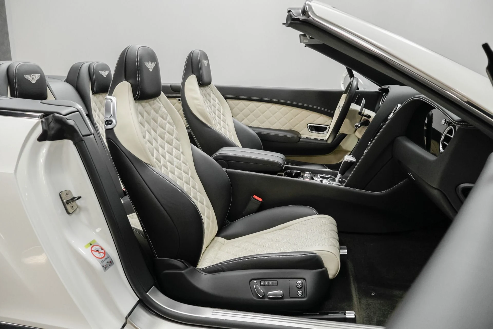 mph031_322765591_Used_2016_Bentley_Continental_GT_W12_1765815646_c4dbfb504f