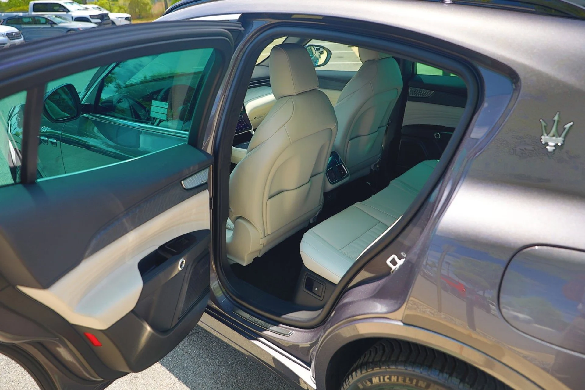 mph031_3247309233_73ad598c6ad645f0ad73935206132dba_f1f11f82af