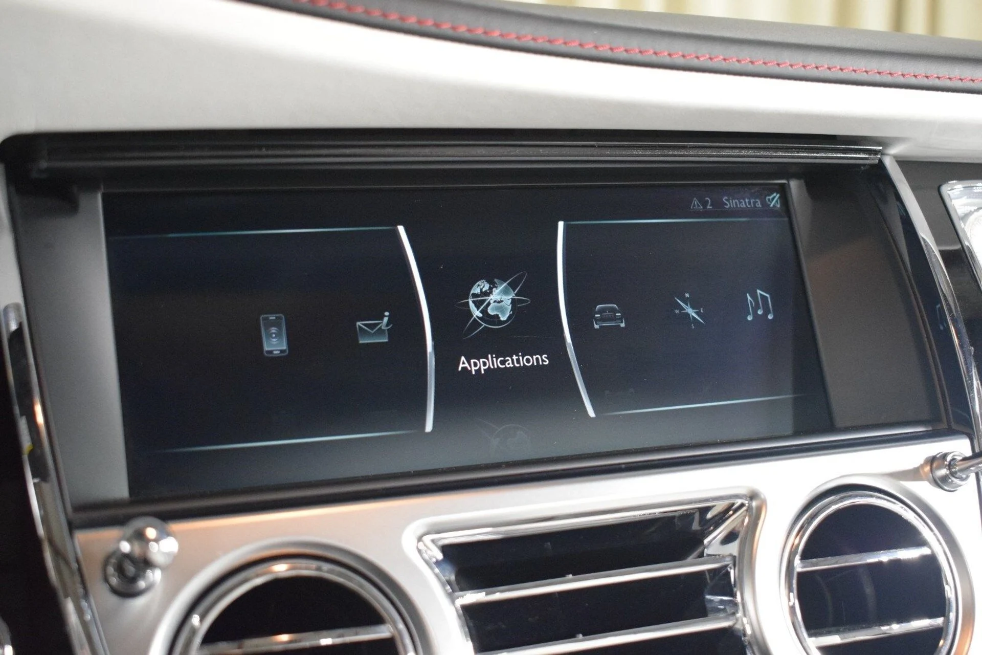 mph031_3252761755_836631699535d5fc12e9257c1f41b368x_e8104199ae