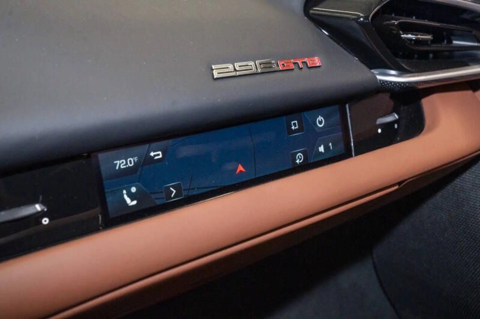 mph031_3264084314_2025_ferrari_296_gtb_base_2dr_coupe_b199644adb