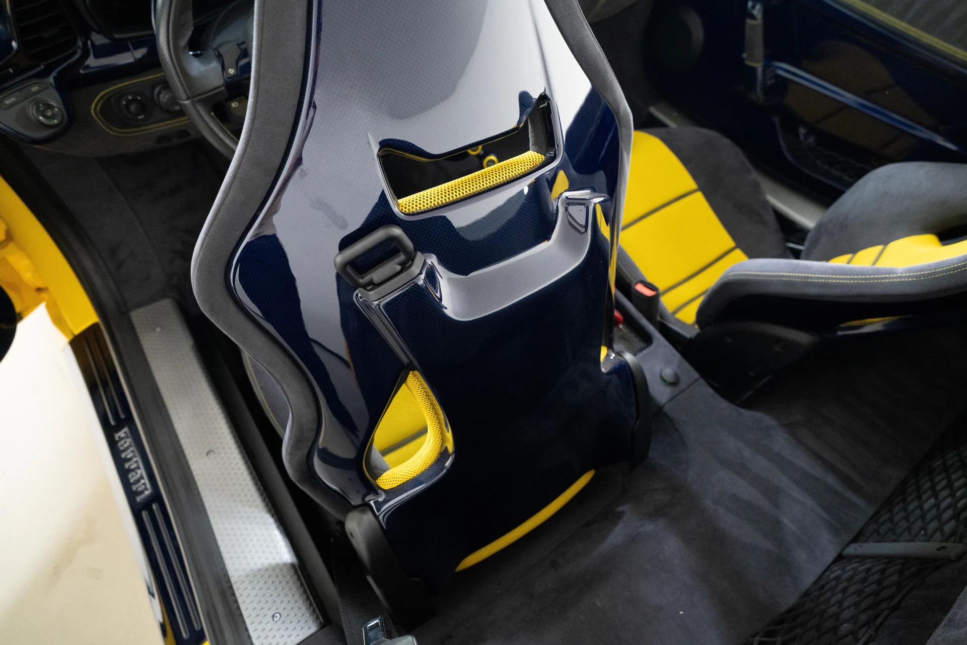 mph031_3267563913_836cca4c6a063ec24f501edcf0e9bf42_d4419d6333