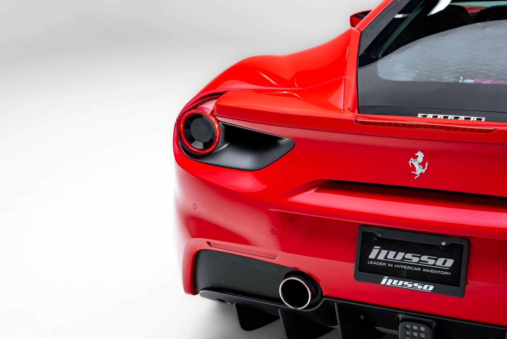 mph031_3268125863_Used_2018_Ferrari_488_GTB_1776815773_e824a74a67