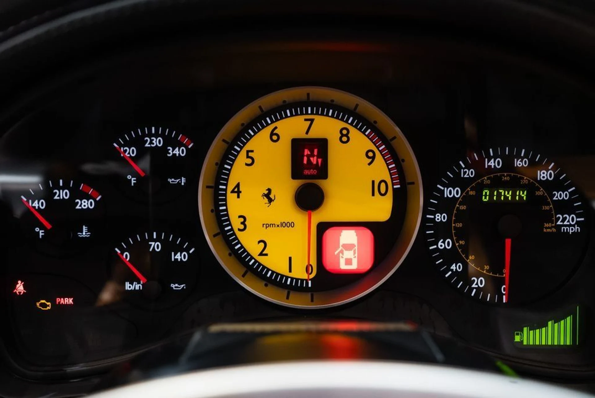 mph031_3274669622_c9f4660d1305cd25455c592d377d7de4_00c49f4ebc