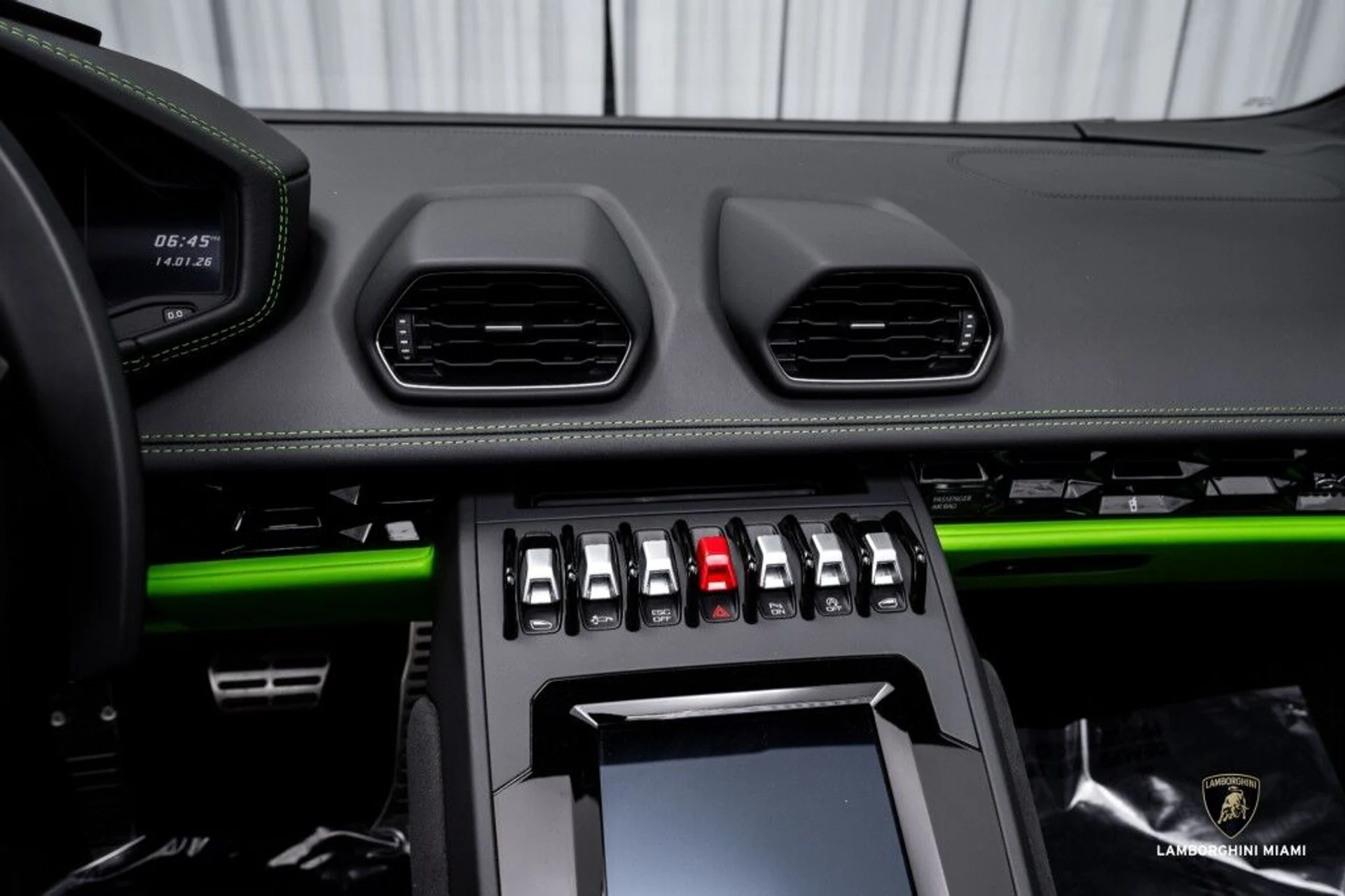 mph031_3274779191_be481915840bce1e2d4e33c6d1dbe497_116f3cca99