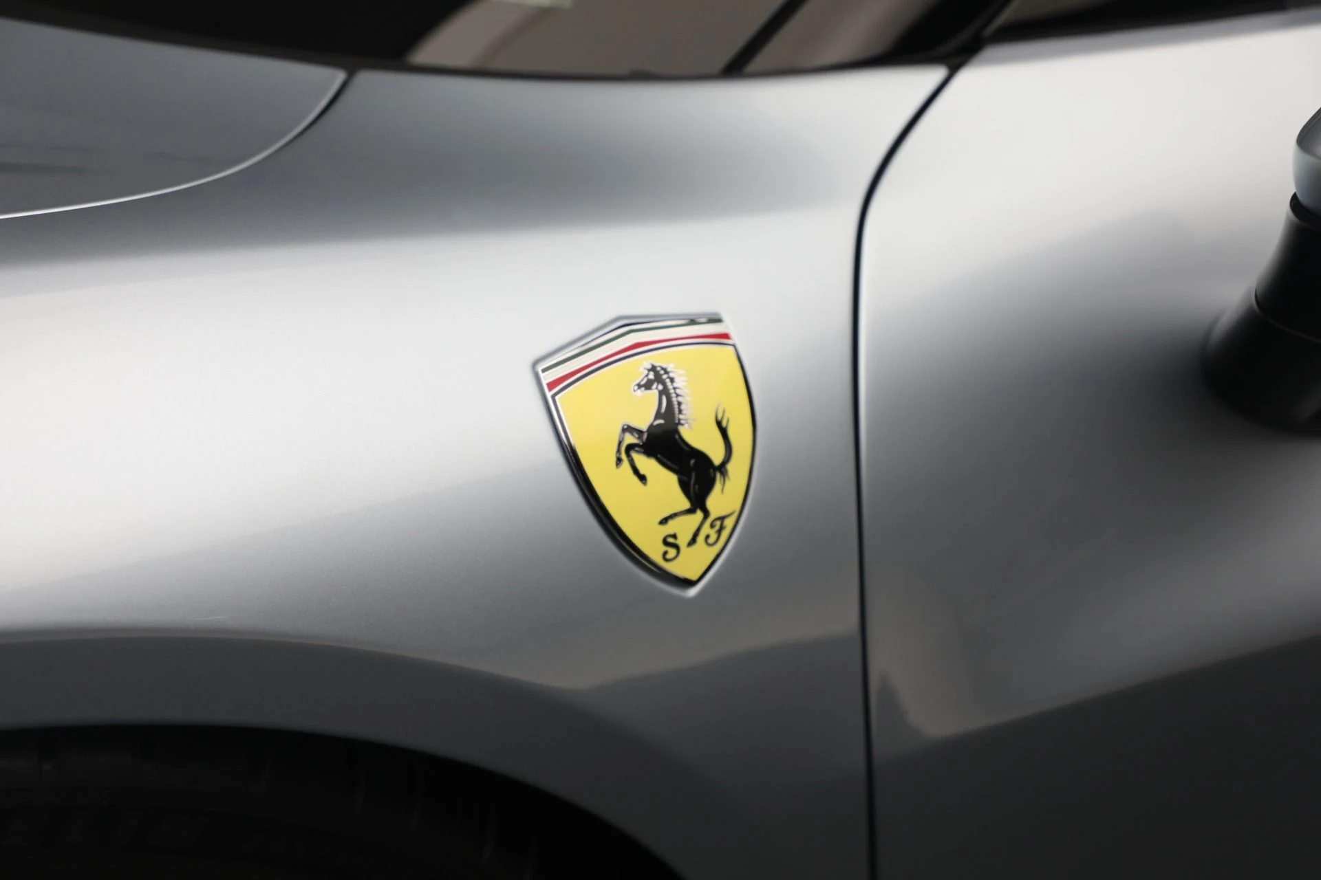 mph031_327512361_Used_2026_Ferrari_296_GTS_1787677402_e7da72effb