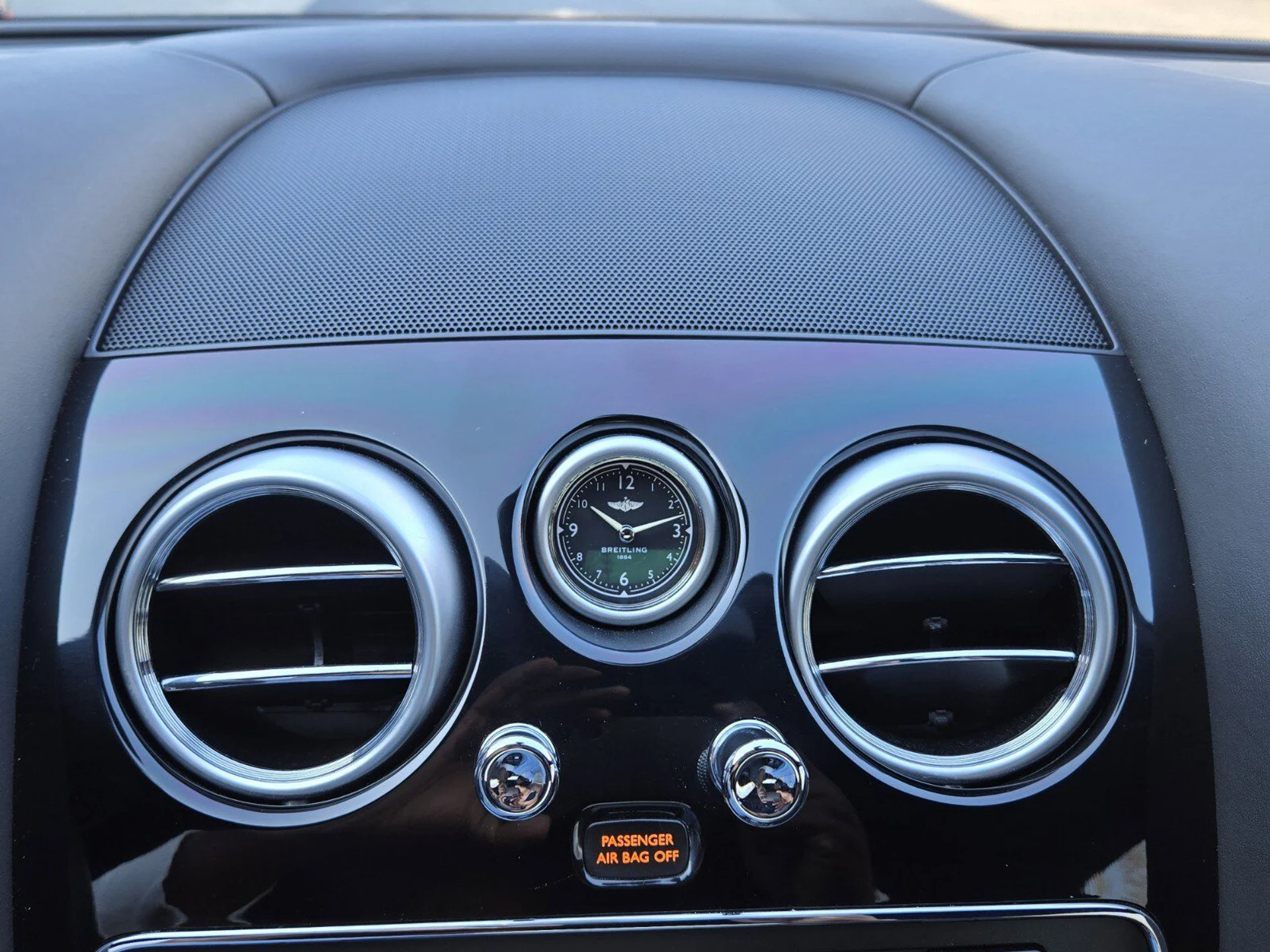 mph031_3277640020_b7d81433b3d83fb306f4a1c5b4bc1307x_777b593a82