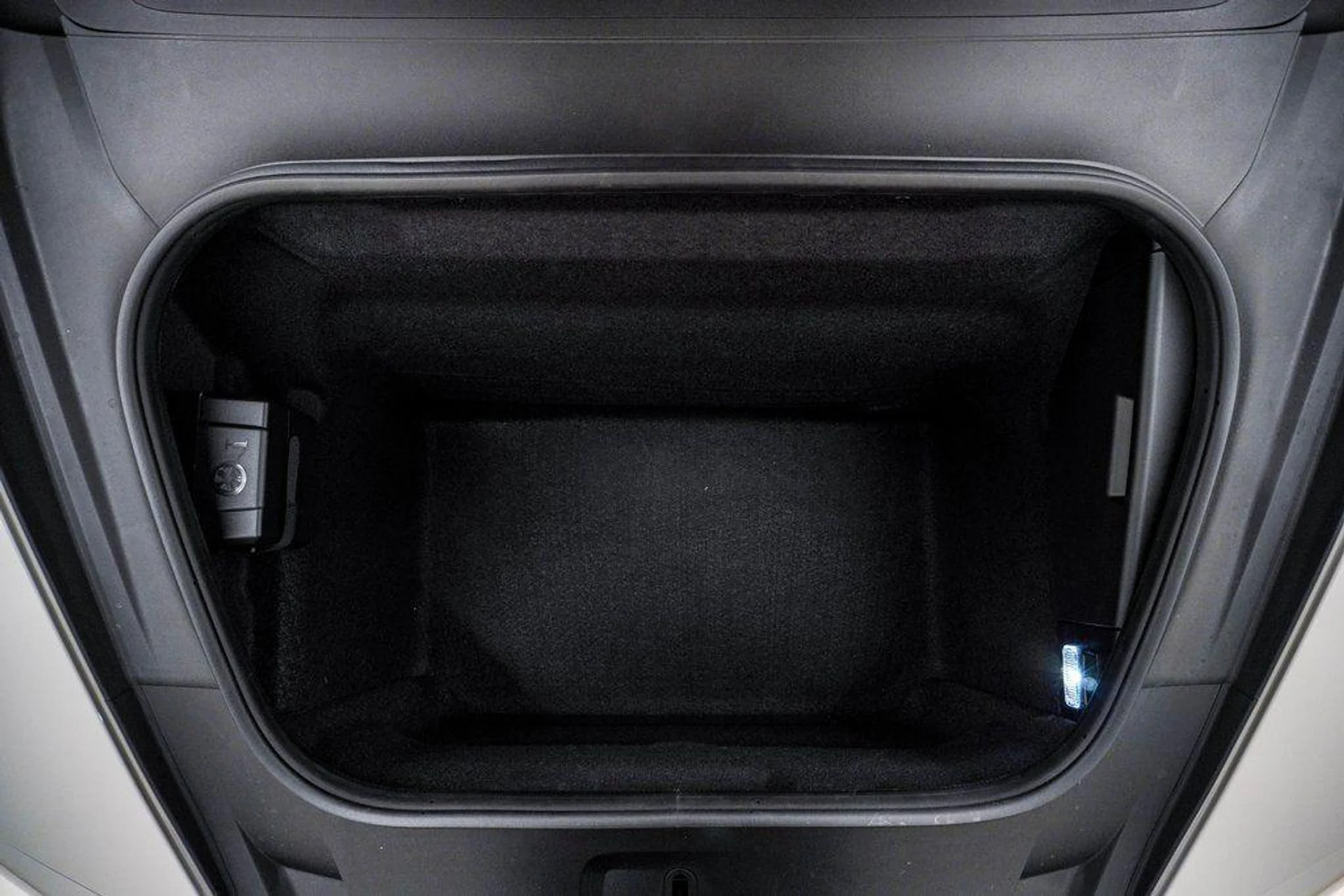 mph031_3278163072_M_I6_RZ_0_Kqy6_Lo95_S7scsjvfa_4_3118799850