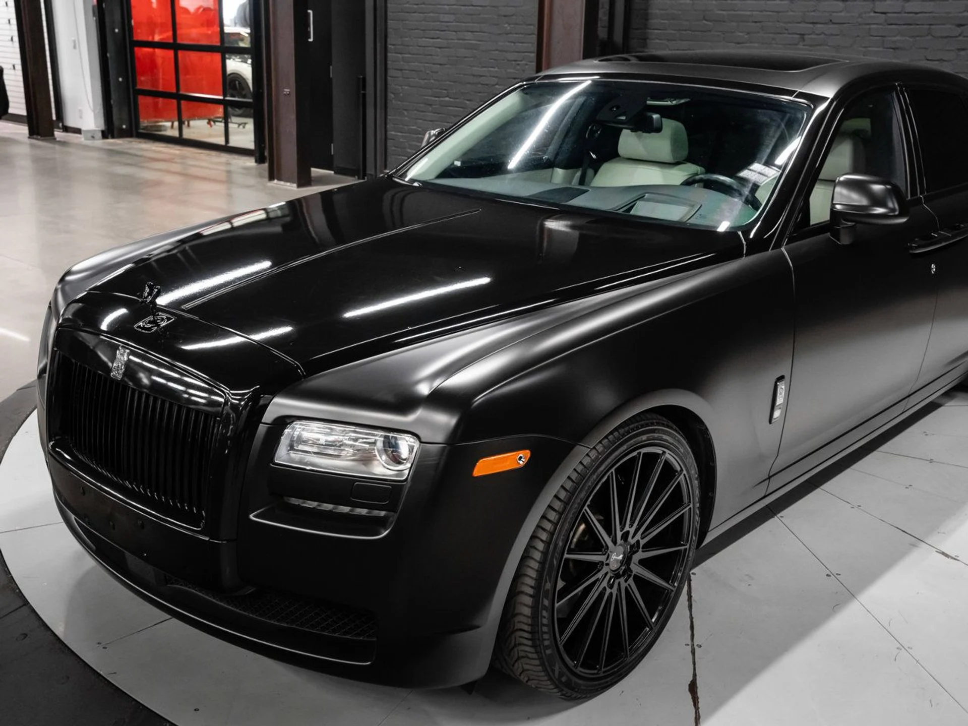 mph031_3287235994_rolls_royce_ghost_2012_37282720d6