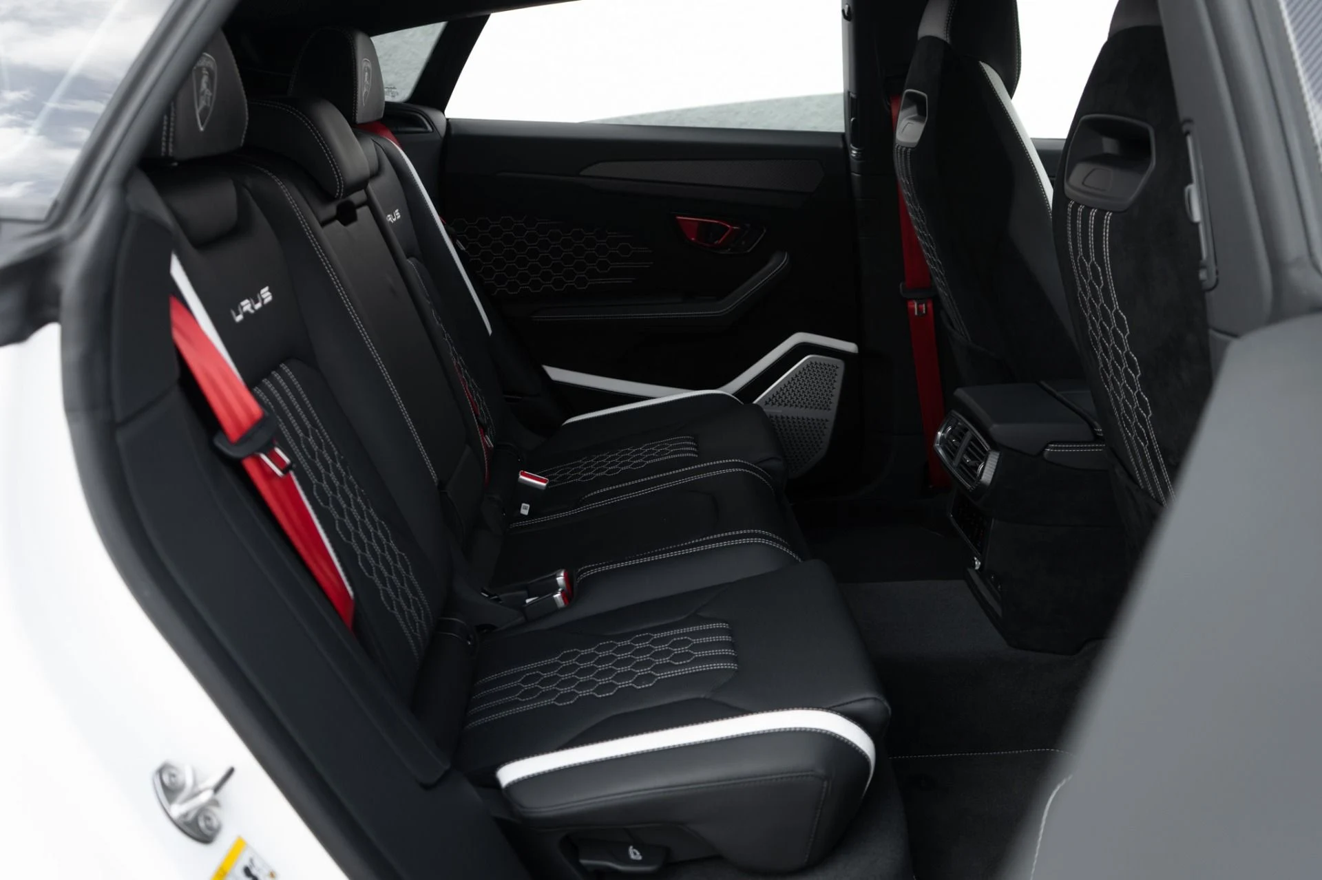 mph031_3295732506_Used_2024_Lamborghini_Urus_Performante_1772145208_b76c0749bd