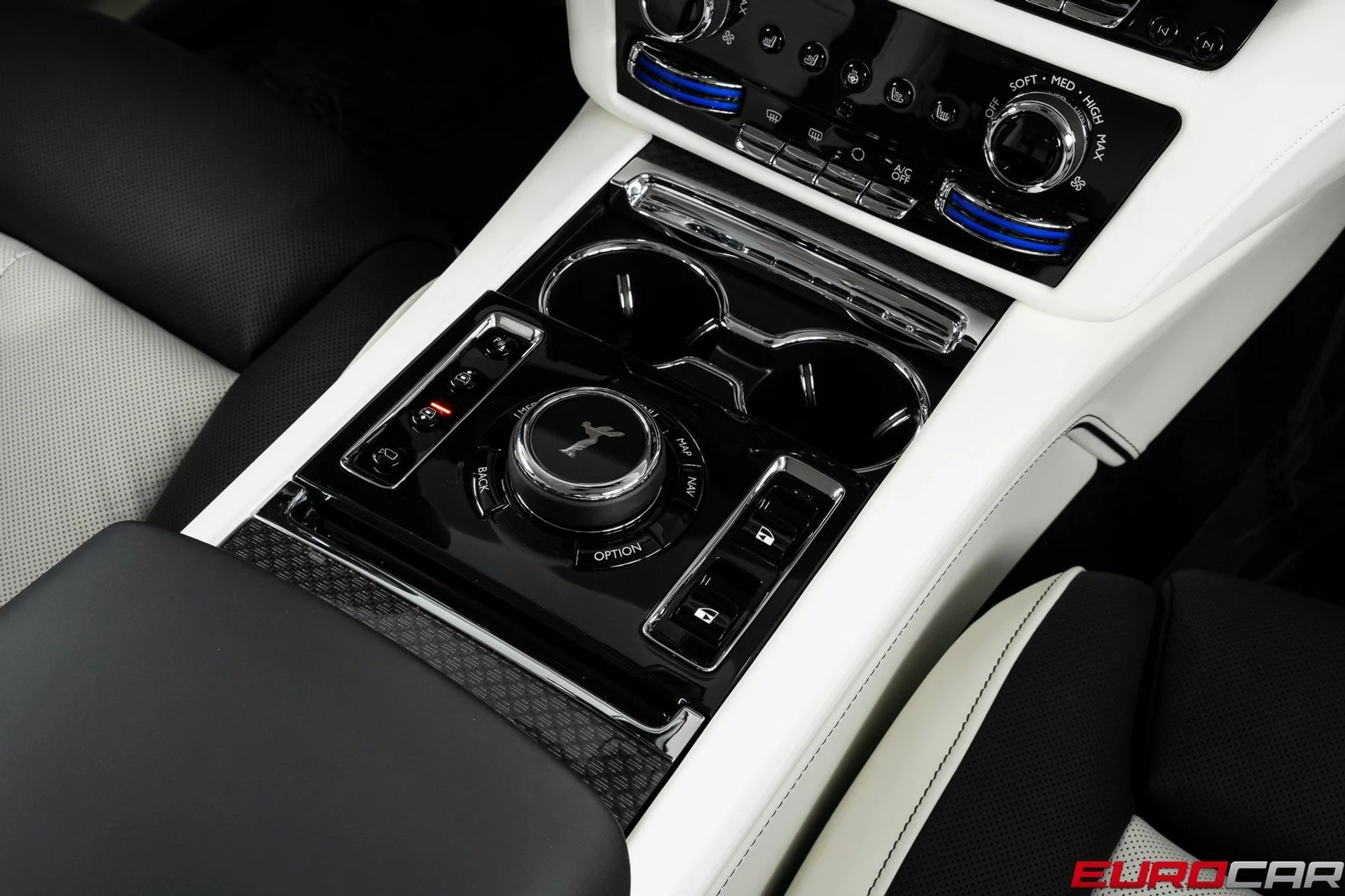 mph031_3298250134_image_32_3d397b770b