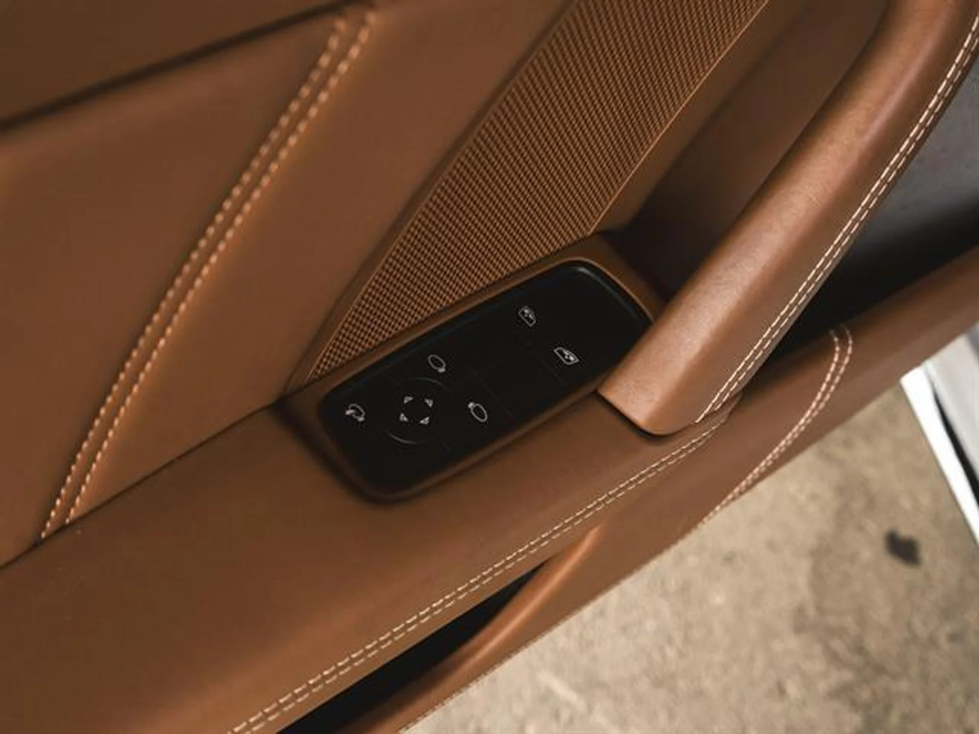 mph031_3298414292_Jr_Na_Tbu_M9_A_Eiii_Fo_Gnkb6_HQ_2f_QU_b45263dde6