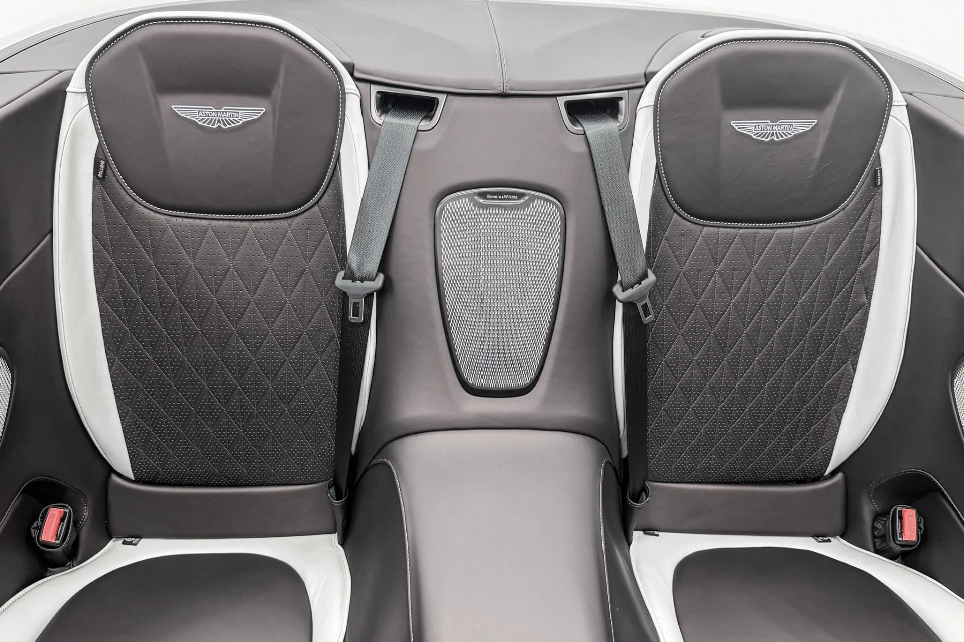 mph031_3305040102_Used_2025_Aston_Martin_DB_12_Volante_Duotone_interior_Bowers_and_Wilkins_Audio_Nearly_New_1789749797_61343e1d14